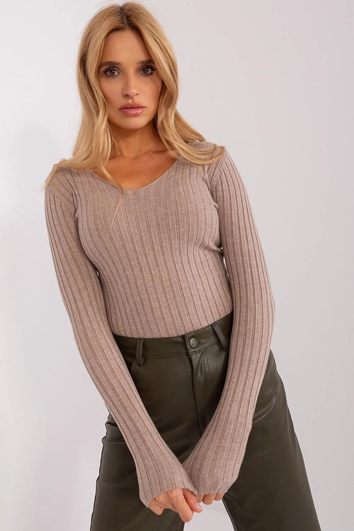 pull côtelé femme viscose douce manches longues encolureV ajusté taupe beige extensible silhouette moulante minimaliste intemporel confortable superposable