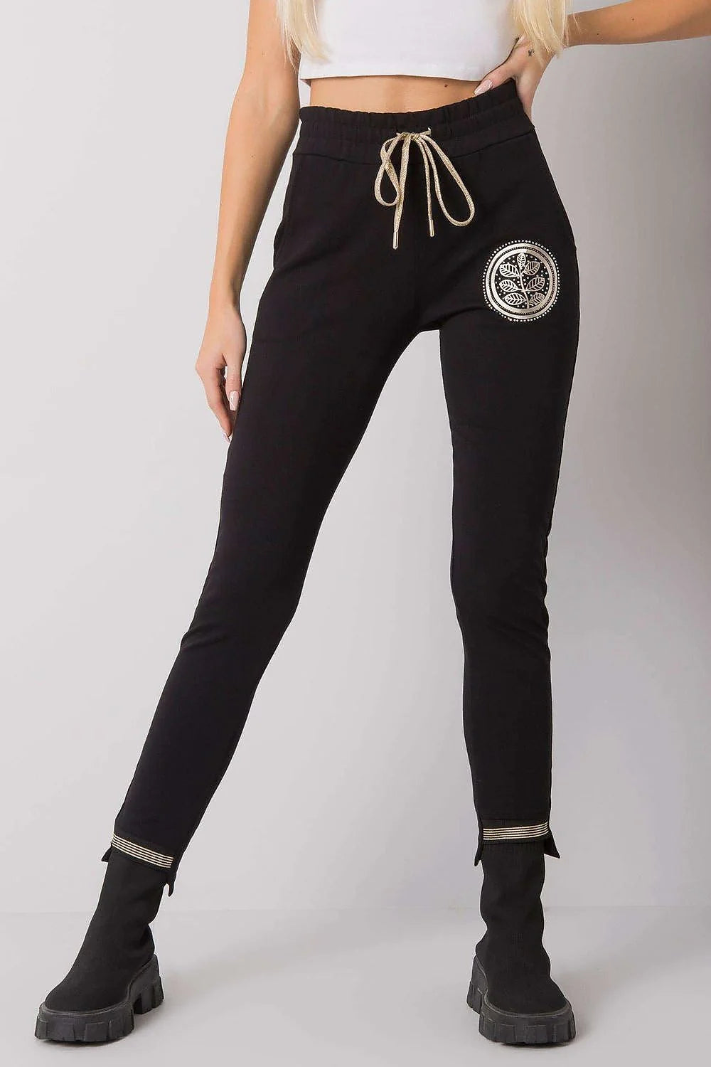 Pantalon survêtement coton élasthanne femme ajusté moderne noir confortable sport urbain quotidien élégant