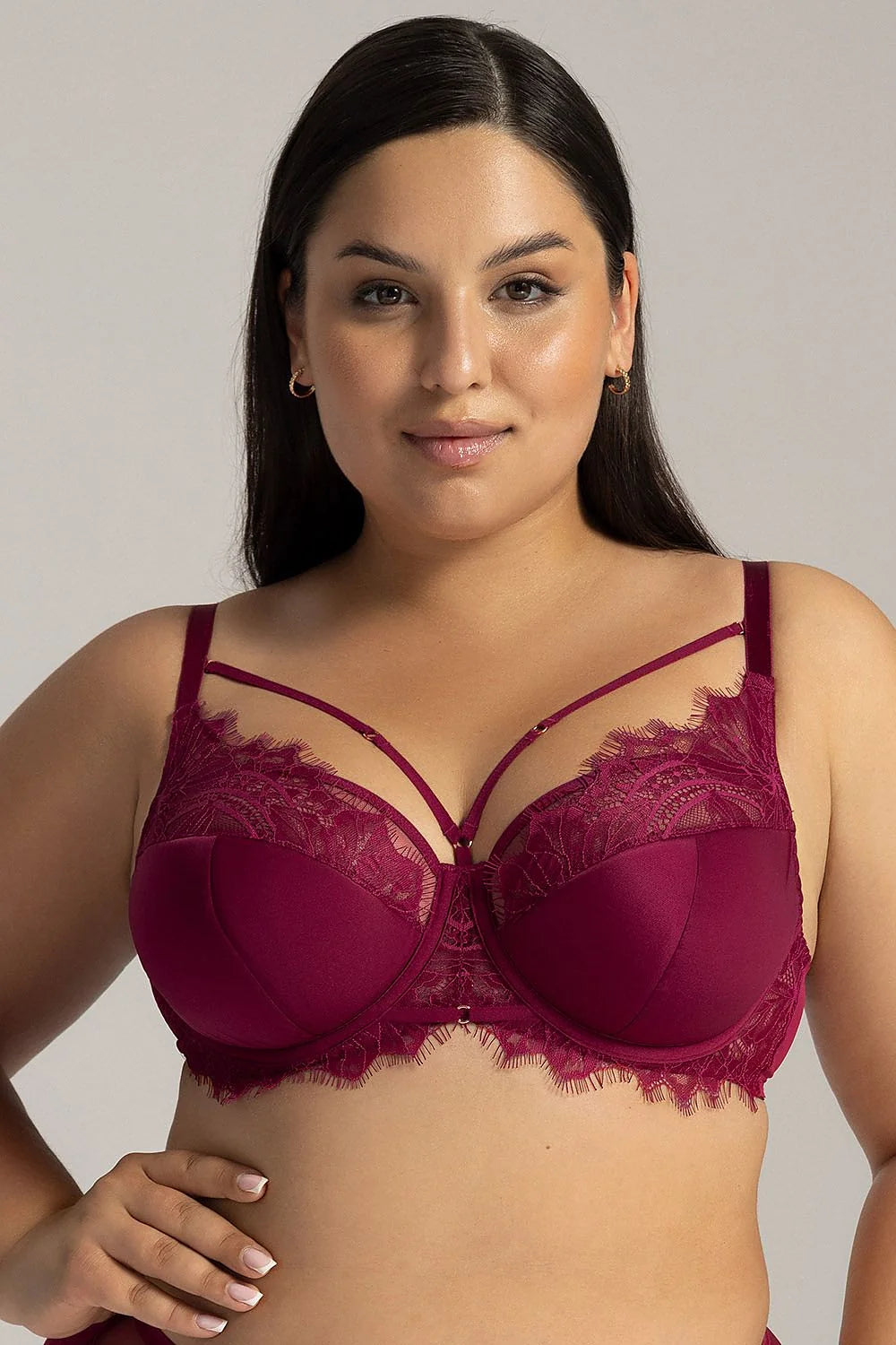 Soutien-gorge élégant semi-rembourré Ava couleur bordeaux microfibre dentelle femmes poitrine pleine ajustement parfait maintien optimal