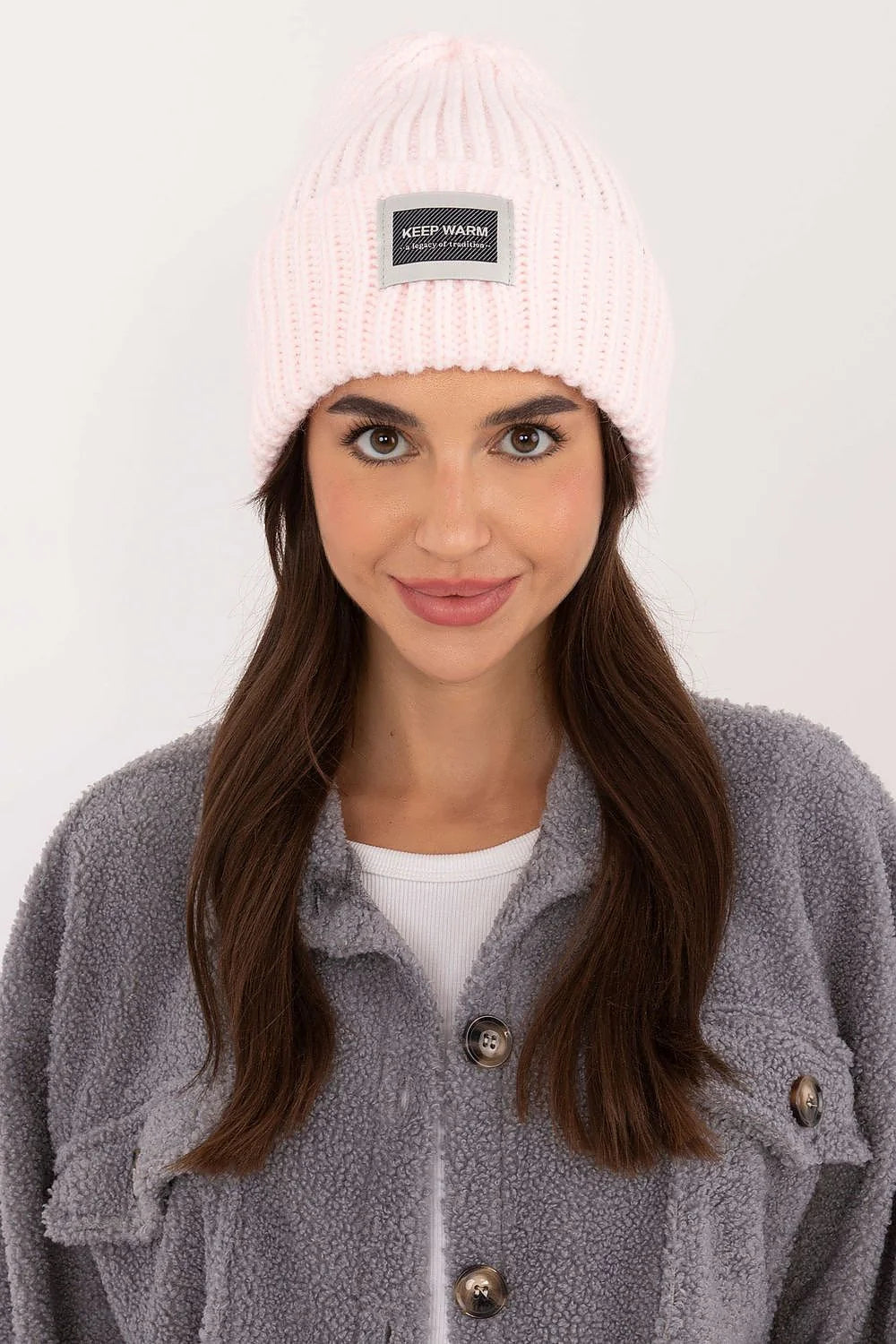 Bonnet Rue Paris en acrylique doux rose clair pour femmes, design classique, style casual, coupe slouchy, écusson KEEP WARM, idéal pour l'hiver