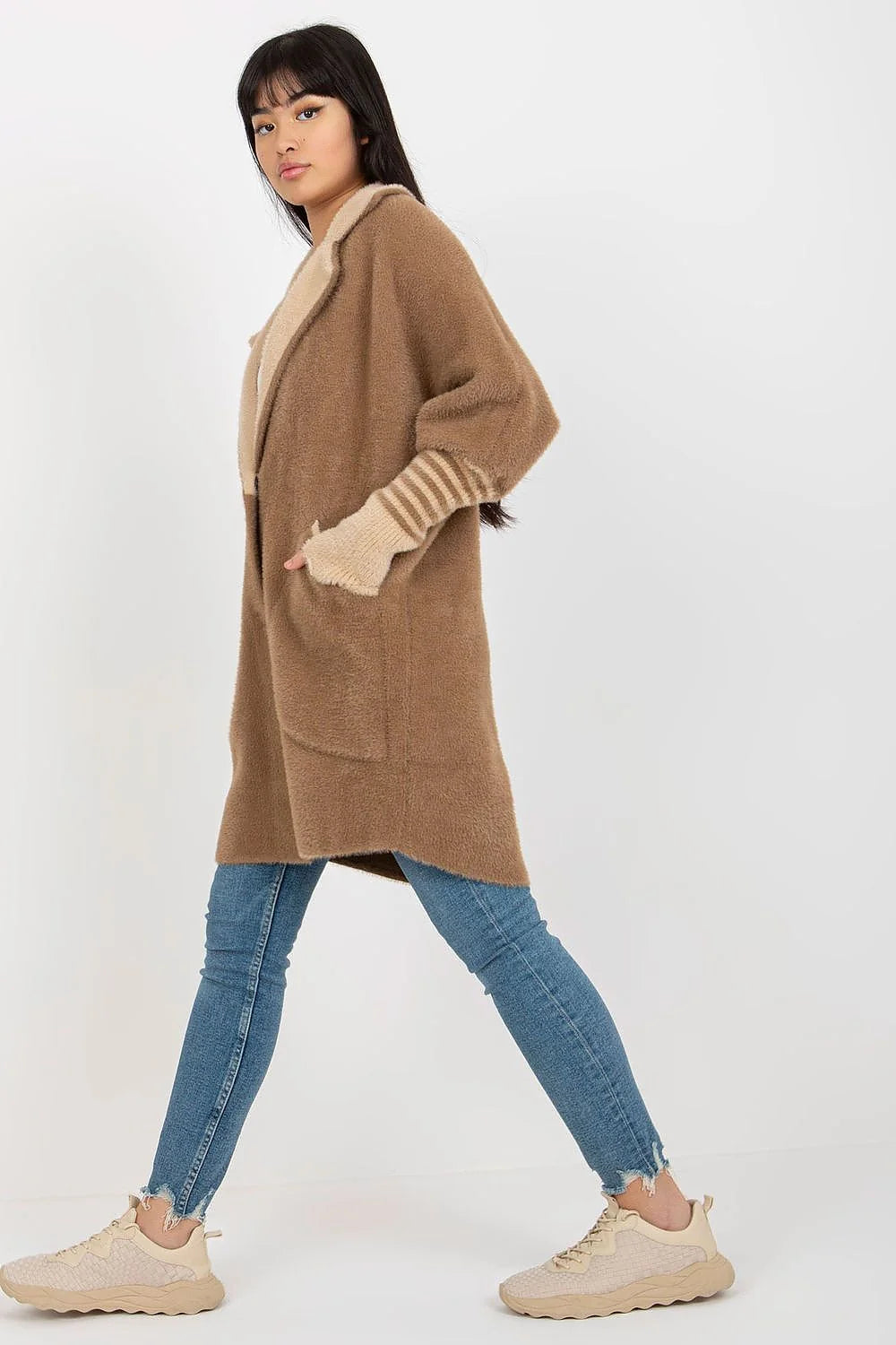 Manteau pour femme en maille douce style décontracté col châle manches longues rayures poches coulissantes couleur caramel beige universelle