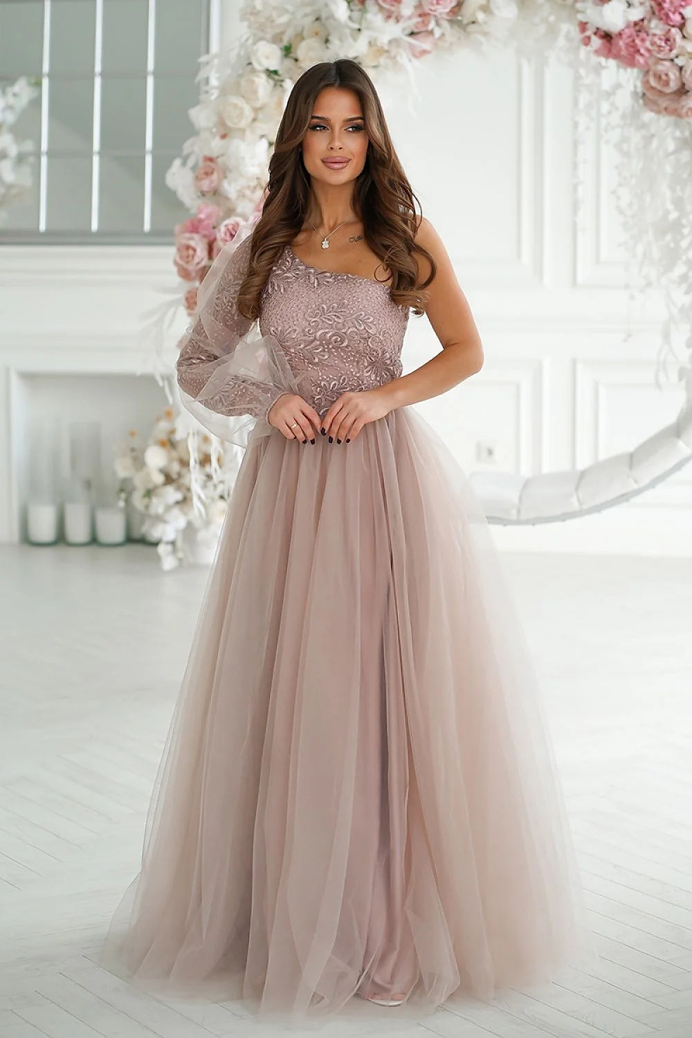 Robe de soirée élégante longue manches longues dos nu dentelle noire taille ajustable femme