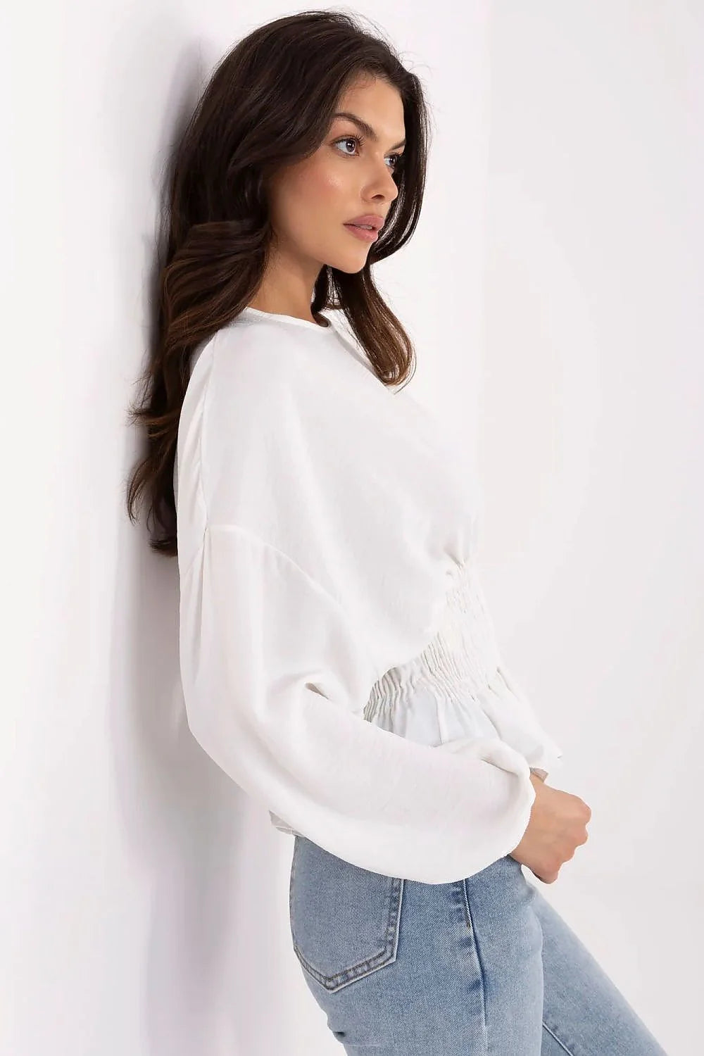 Chemisier pour femme en coton blanc court manches longues col rond taille élastiquée smockée style romantique