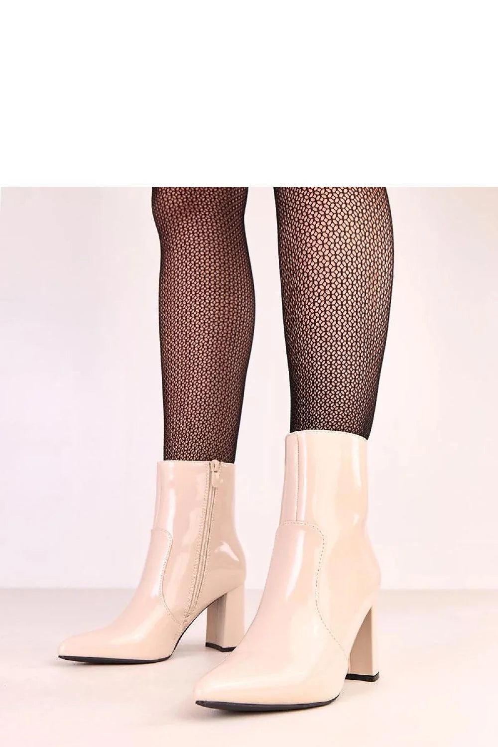 bottines cheville talon bloc huit centimètres verni beige rosé bout pointu similicuir silhouette fuselée tige treize centimètres confort