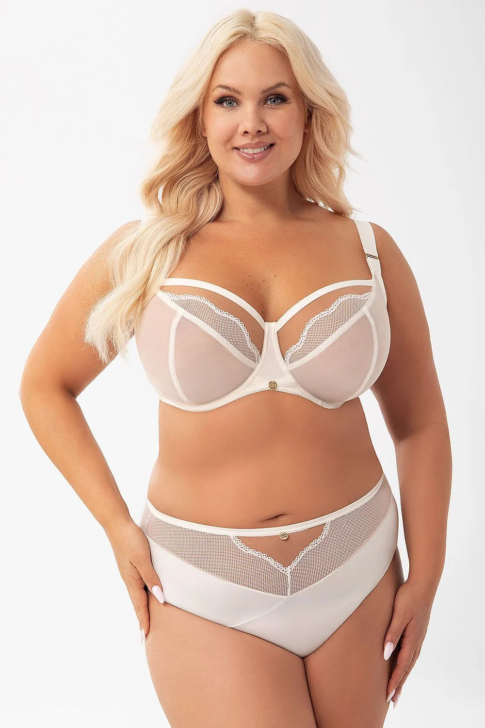 Soutien-gorge Gorsenia élégant fonctionnel poitrine généreuse sans armature dentelle résille tulle blanc ivoire femmes