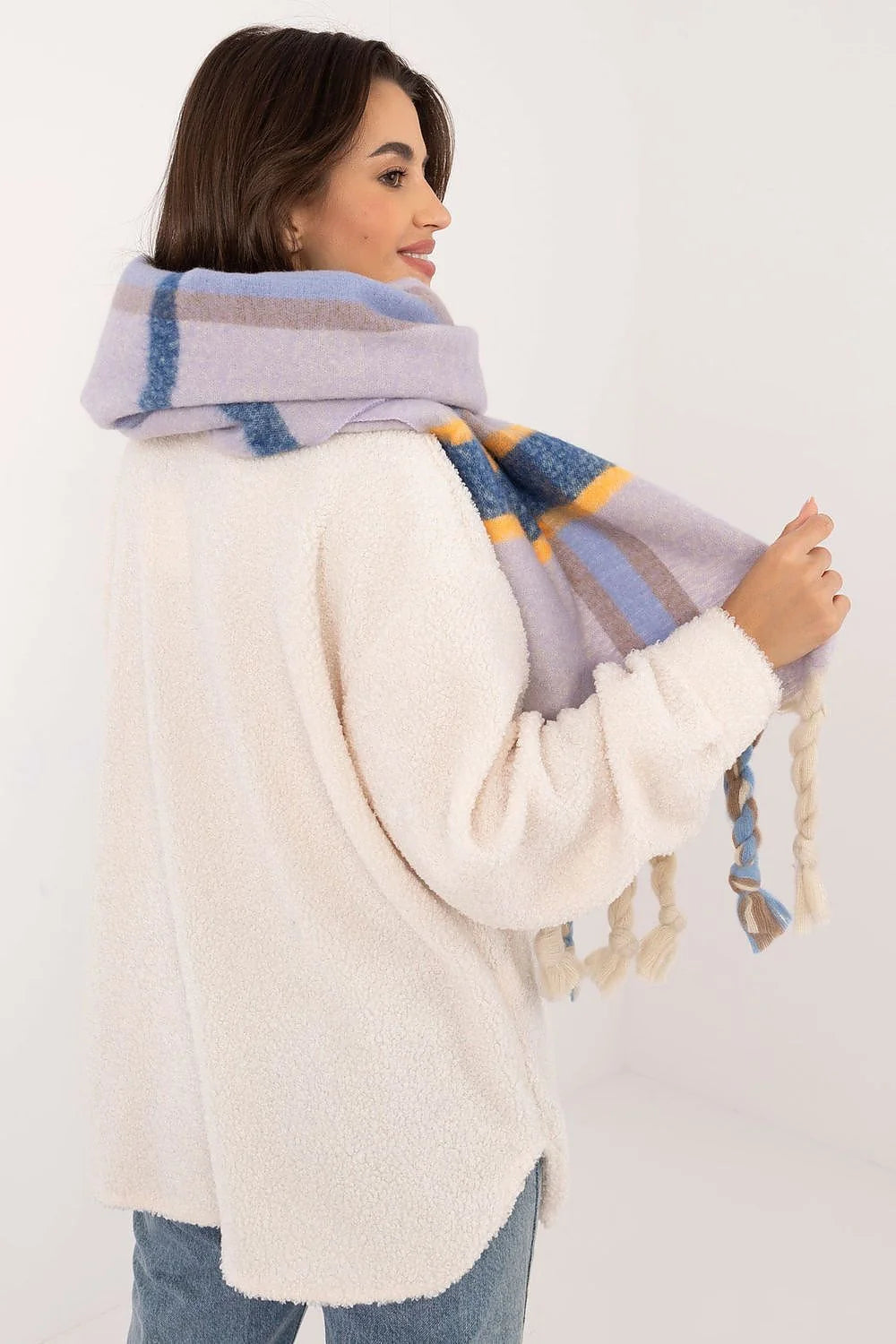 Écharpe femme en laine et fibres synthétiques motif rayures pastel franges tasselées hiver confort style moderne classique