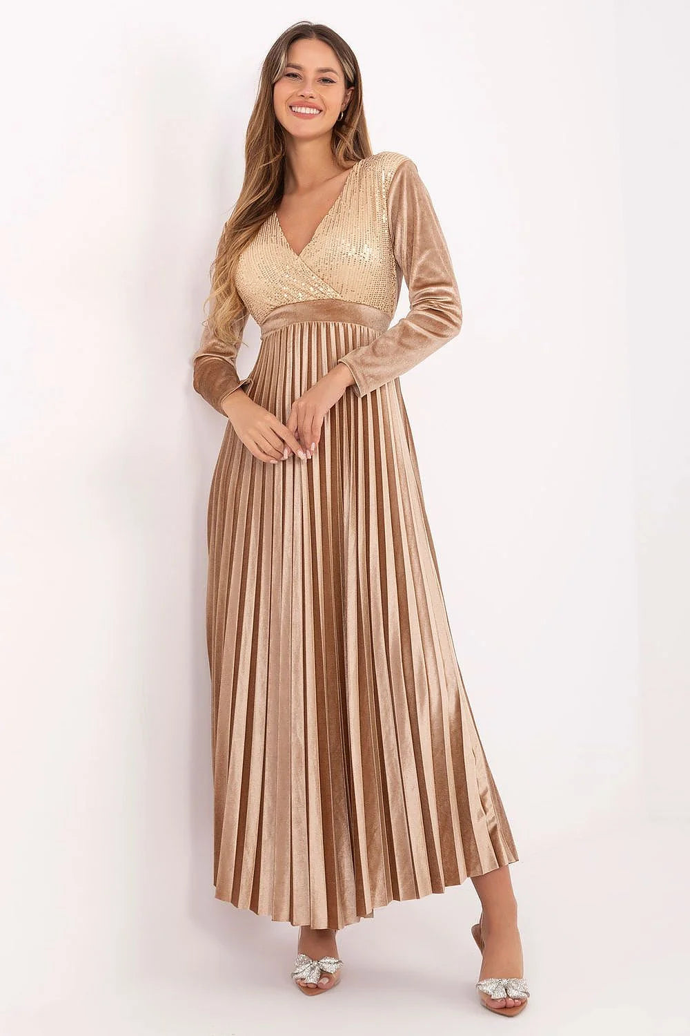 robe longue maxi velours champagne doré corsage croisé sequins décolleté cachecoeur manches longues taille empire jupe plissée satinée métallisée