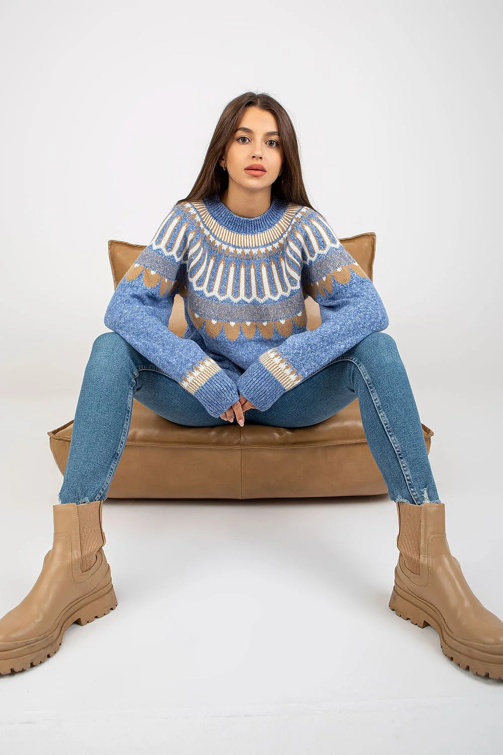 Pull femme design moderne motif col épaules bleu beige blanc acrylique elasthanne polyuréthane taille ajustable longueur universelle Chandail Rue Paris