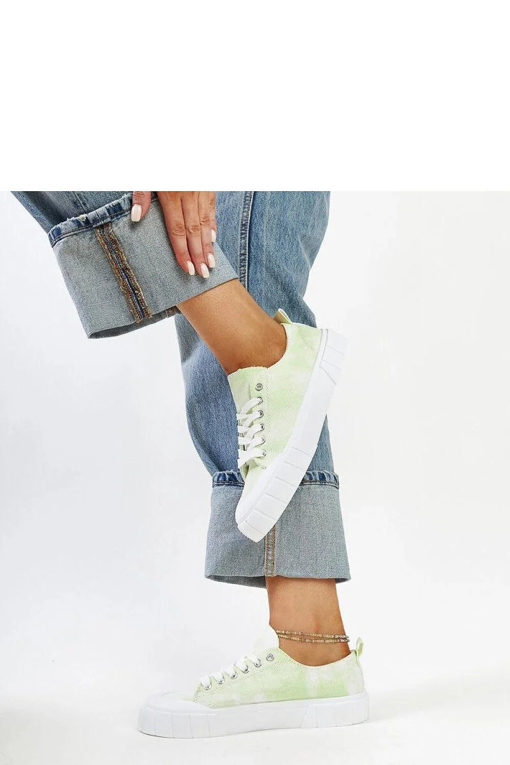 Baskets pour femmes vert pastel design moderne coupe basse semelle épaisse confortable style casual
