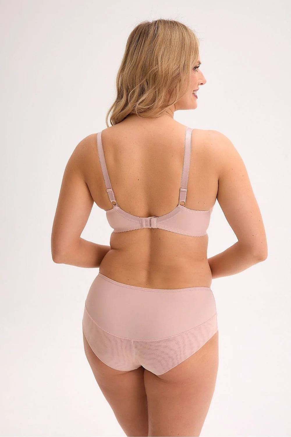 Ensemble de lingerie féminin élégant dentelle brodée motifs floraux couleur rose poudré taille haute ajustables noeuds satin femme