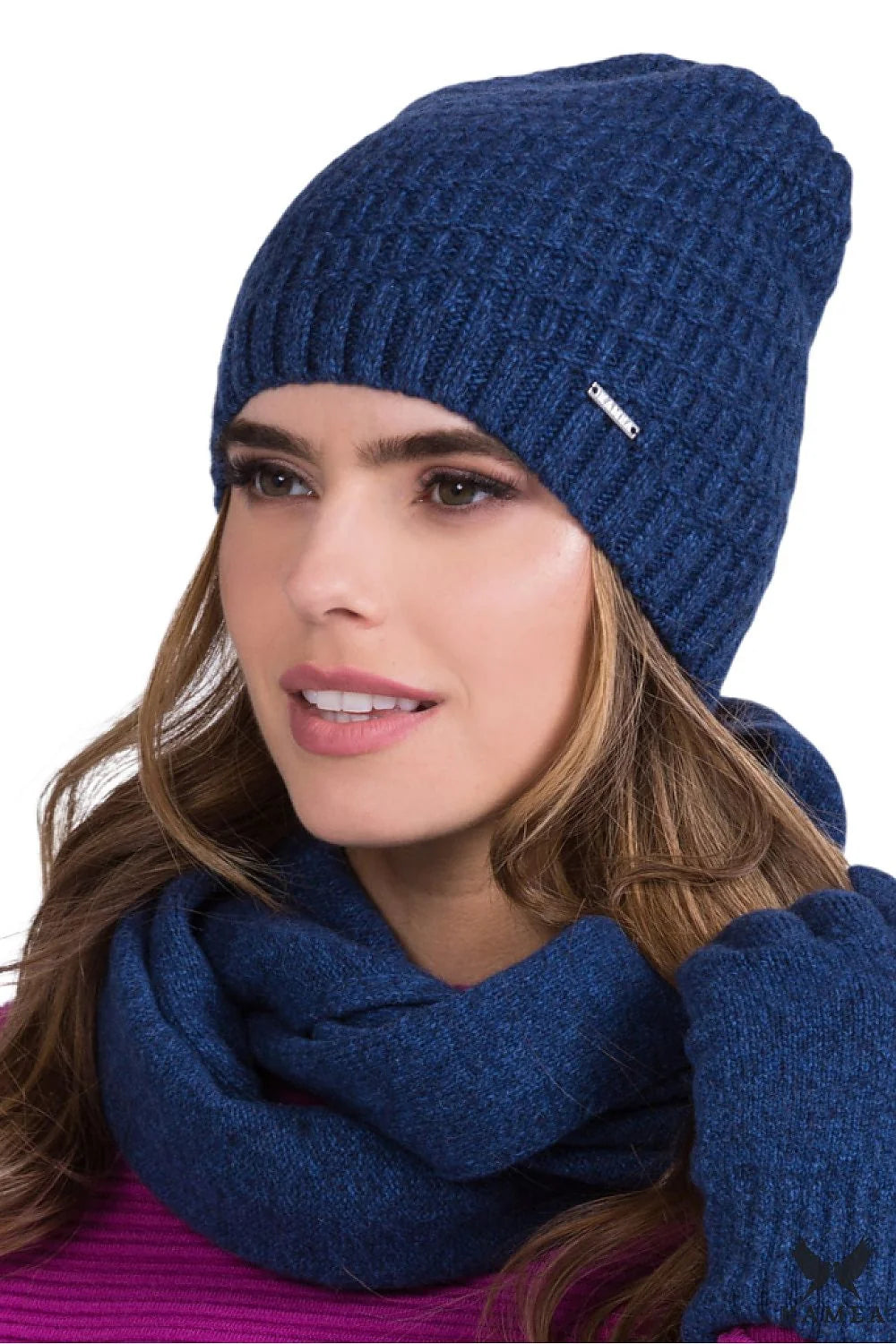 Ensemble hivernal pour femme complet bonnet écharpe gants couleur bleu marine texture torsadée en laine mélange