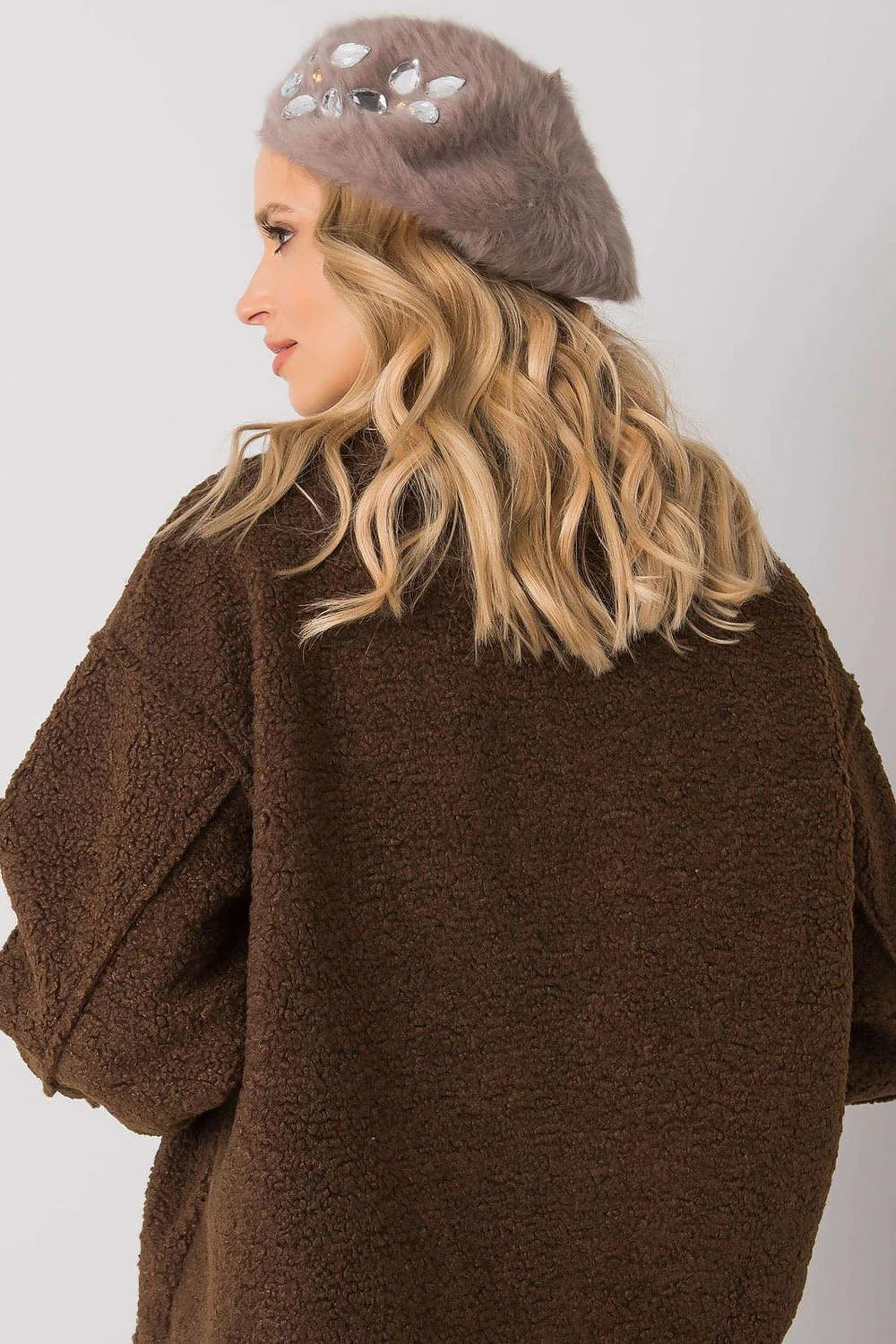 Veste ample en laine bouclée marron chic et béret violet strass décontractés automne-hiver femmes