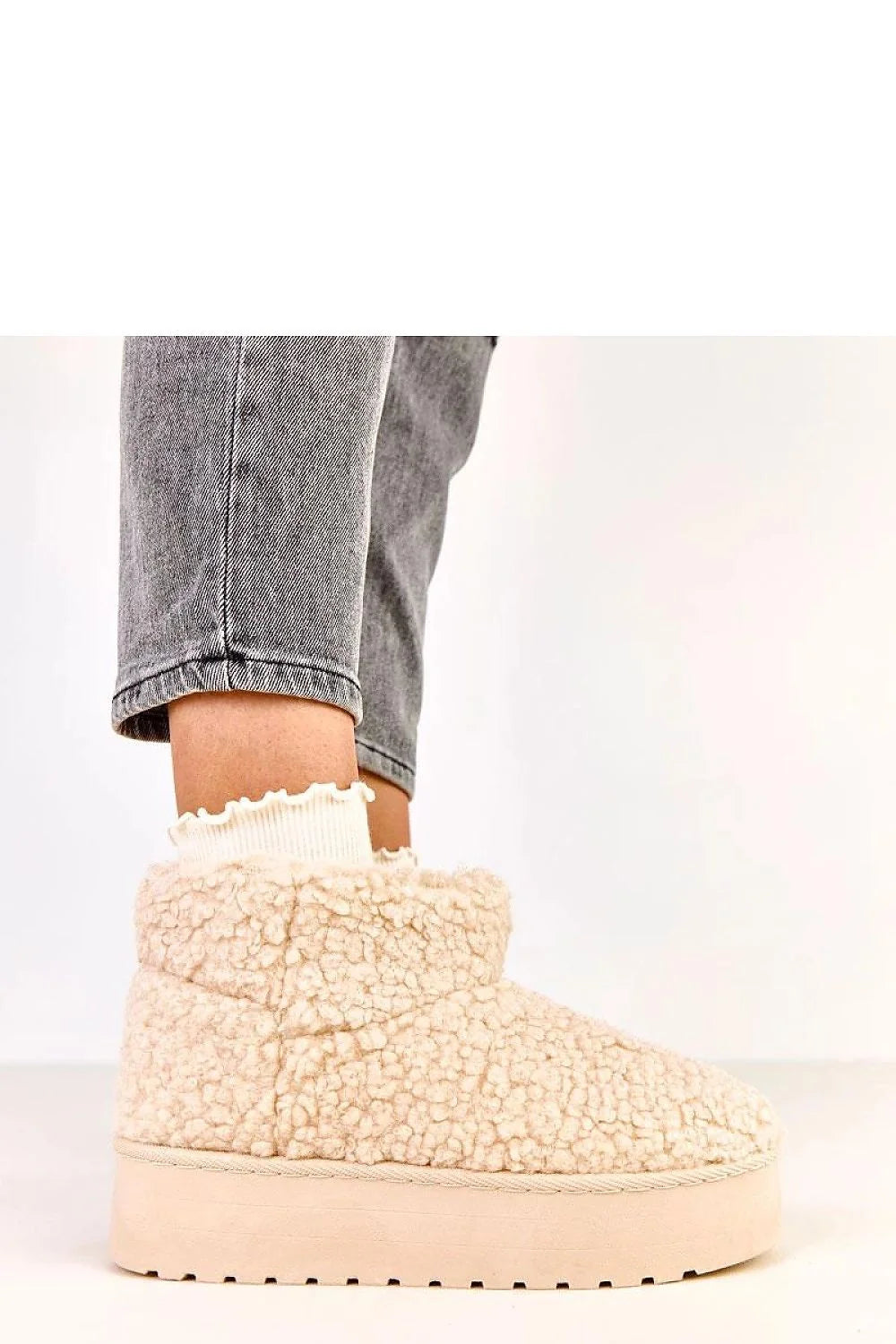 bottes neige fourrure synthétique mouton doublure pelucheuse sherpa beige crème bouclette imitation peau plateforme 4cm semelle antidérapante slipon