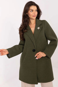 manteau femme mi long coupe droite cintrée col tailleur boutonné manches longues kaki texturé léger non doublé broche fleur élégant