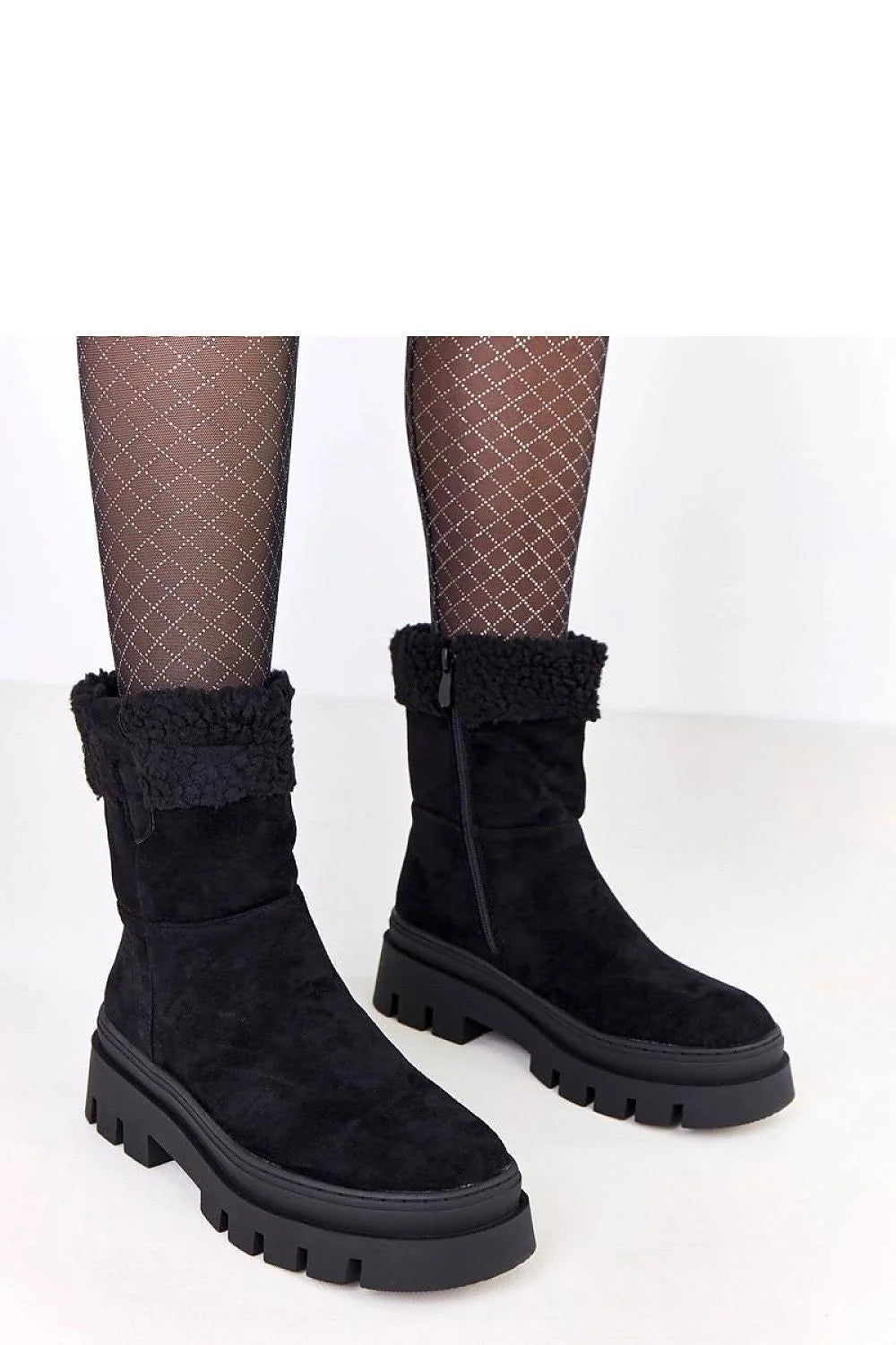 bottines femme suédine noire cuir écologique doublure fausse fourrure semelle plateforme crantée épaisse talon 6cm fermeture zippée latérale