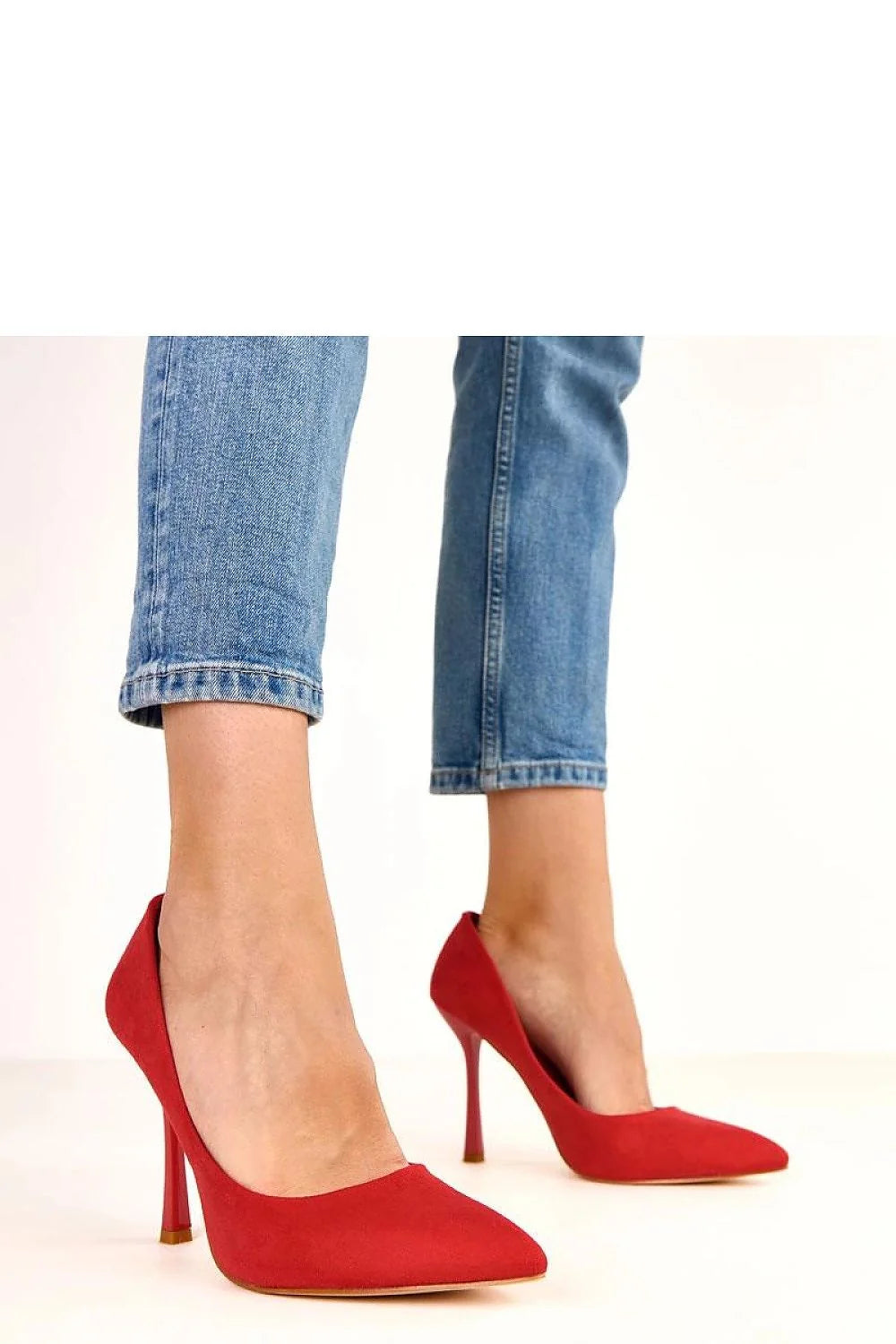 escarpins femme talon aiguille onze centimètres rouge suédine pointu silhouette épurée semelle beige slipon élégant sophistiqué