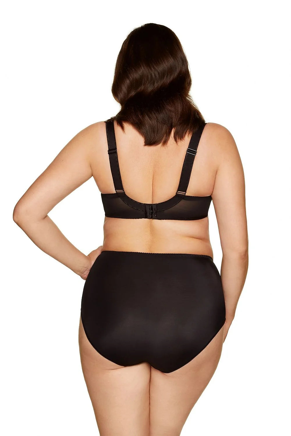 Ensemble de lingerie féminine nude longue durée maille transparente tissu opaque couleur chair confort maintien optimal tailles 36 à 52