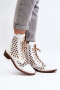 Bottes femmes cuir naturel design moderne bottines ajourées style élégant confortable talon plat fermeture lacets beige