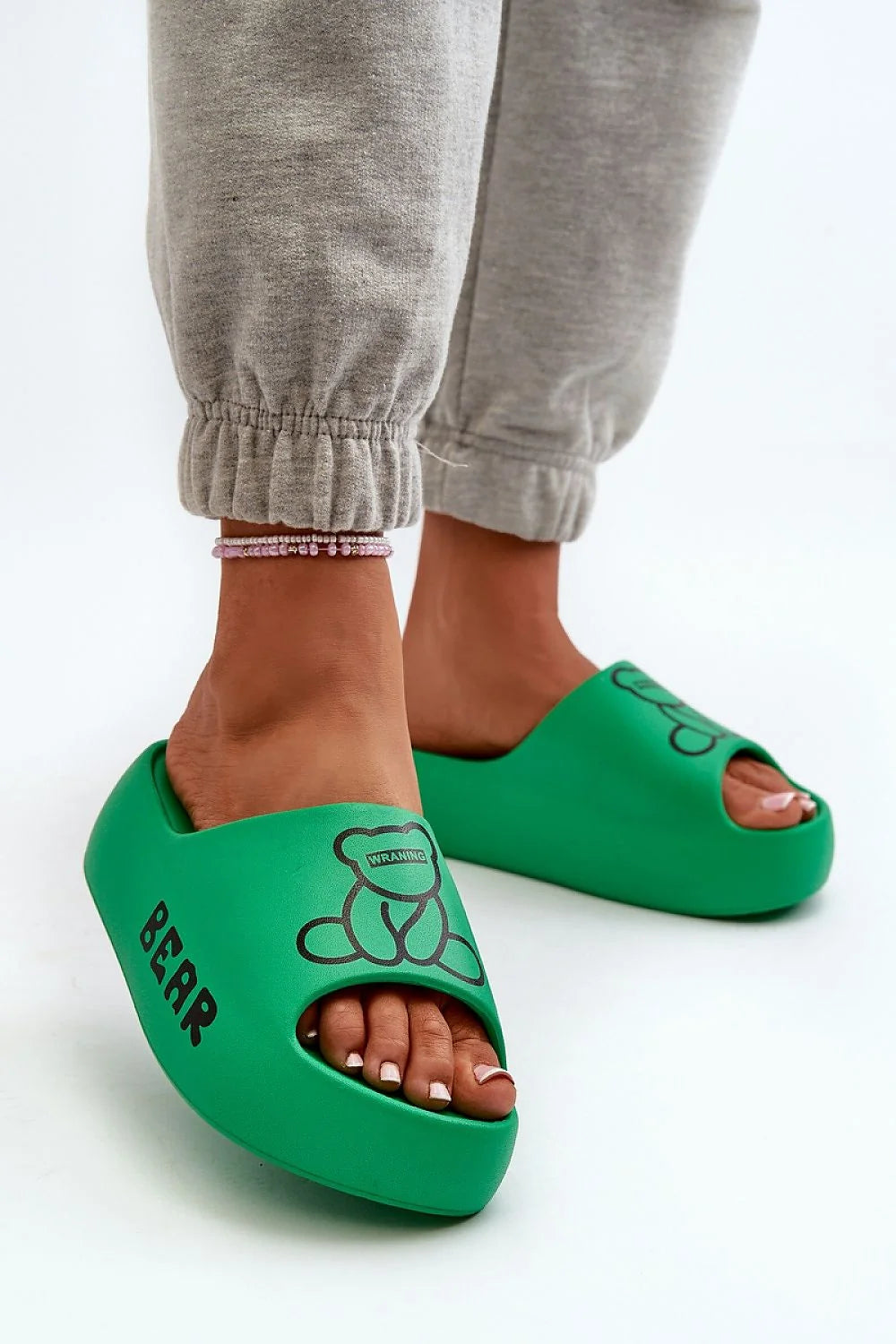 Mules femme modernes design ludique motif ours plateforme confortable couleur verte vif BEAR texturé piano semelle 5.5cm