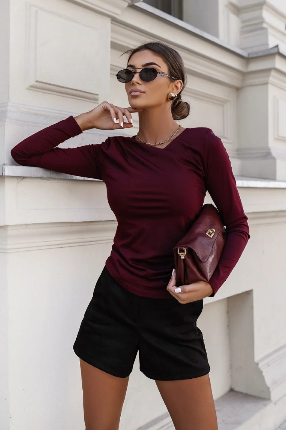 chemisier femme manches longues slim col rond jersey extensible bordeaux coupe ajustée longueur hanches tombé lisse chic minimaliste viscose élasthanne