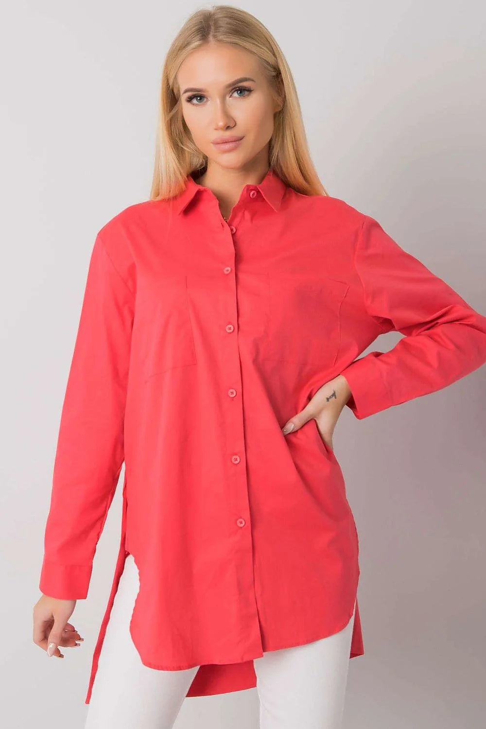 Chemise longue femme en coton élasthanne noire élégante décontractée manches longues col classique ample