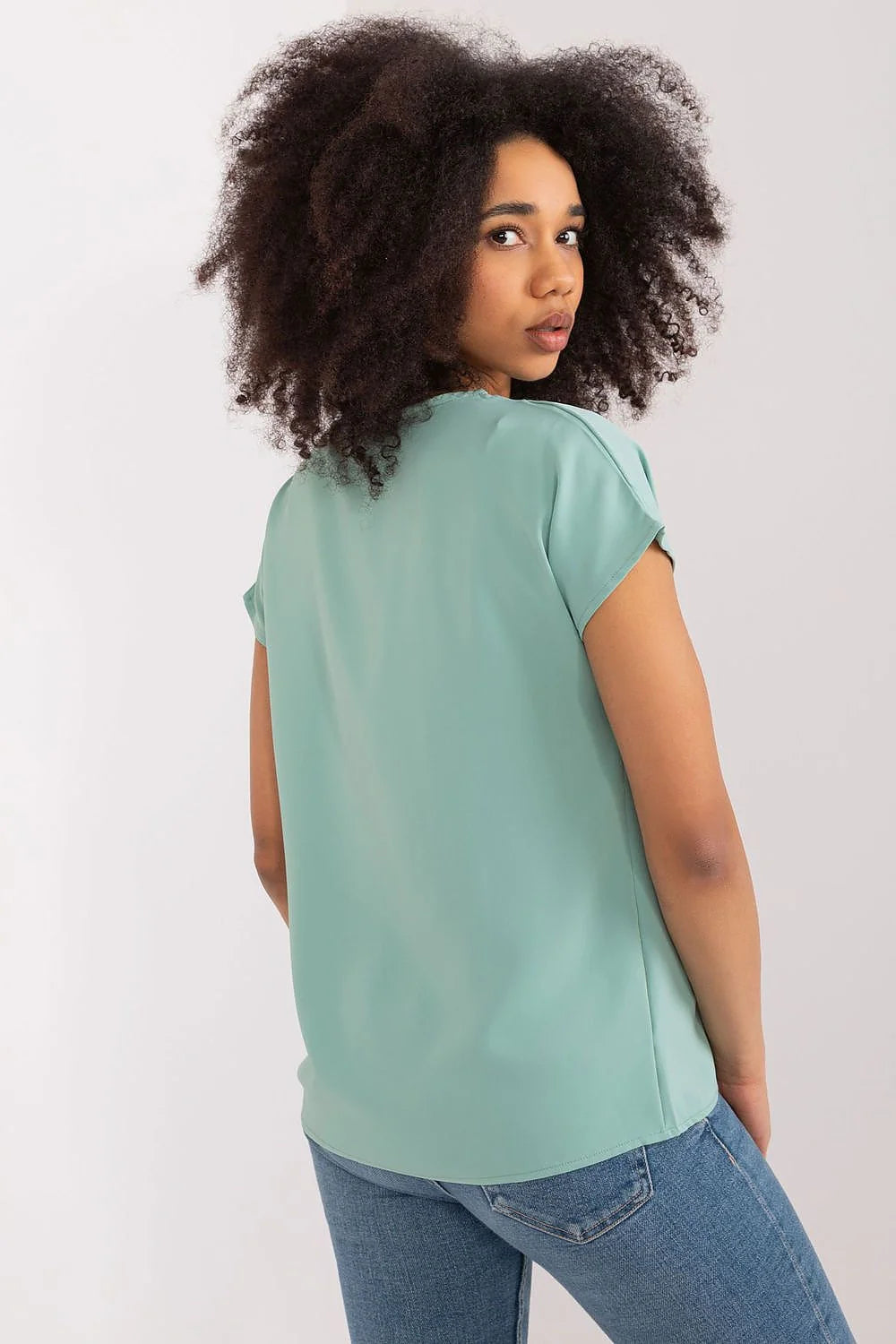 Chemisier BFG féminin décontracté élégant en vert menthe coupe droite manches courtes col en V en polyester lisse confortable