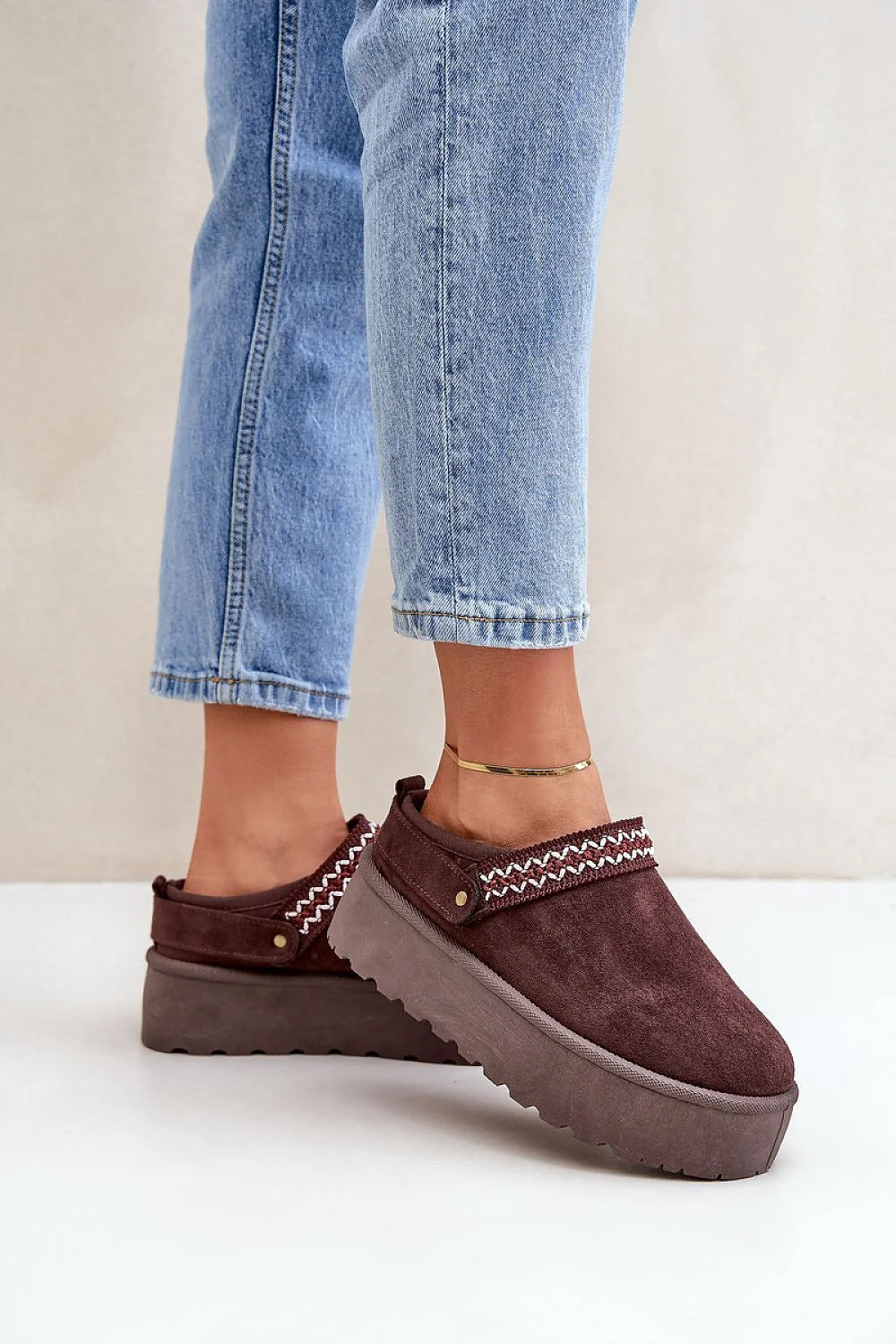 Bottes de neige Step in style en suédine écologique, fourrure, semelle compensée, design moderne, élégance intemporelle pour femmes