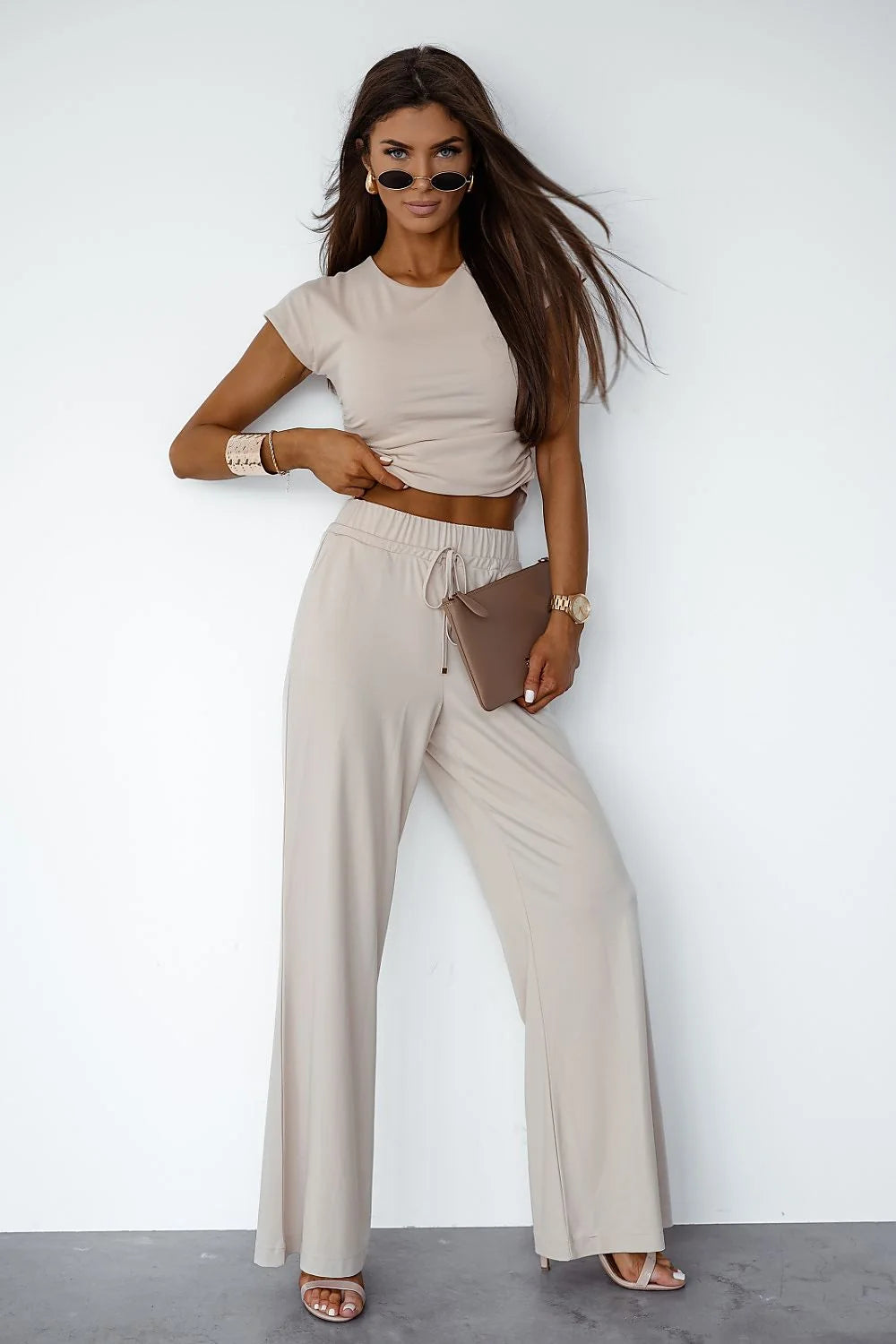 Ensemble femme viscose elastane top court pantalon large taille elastique cordon beige clair tissu respirant casual chic quotidien