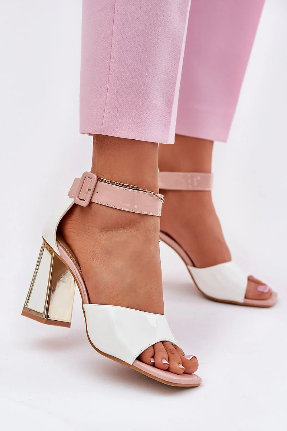Sandales à talons bloc Vinceza cuir artificiel rose pâle doré occasion spéciale soirée cérémonie femmes élégance confort ajustable