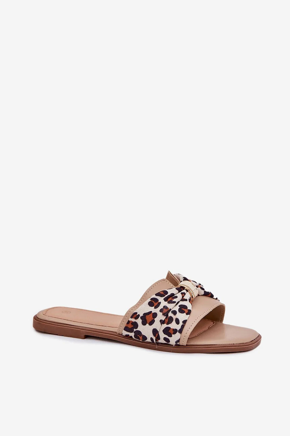 Sandales plates style moderne élégante femmes nœud large cuir synthétique beige motif léopard occasions estivales confortables maintien parfait chaînette dorée