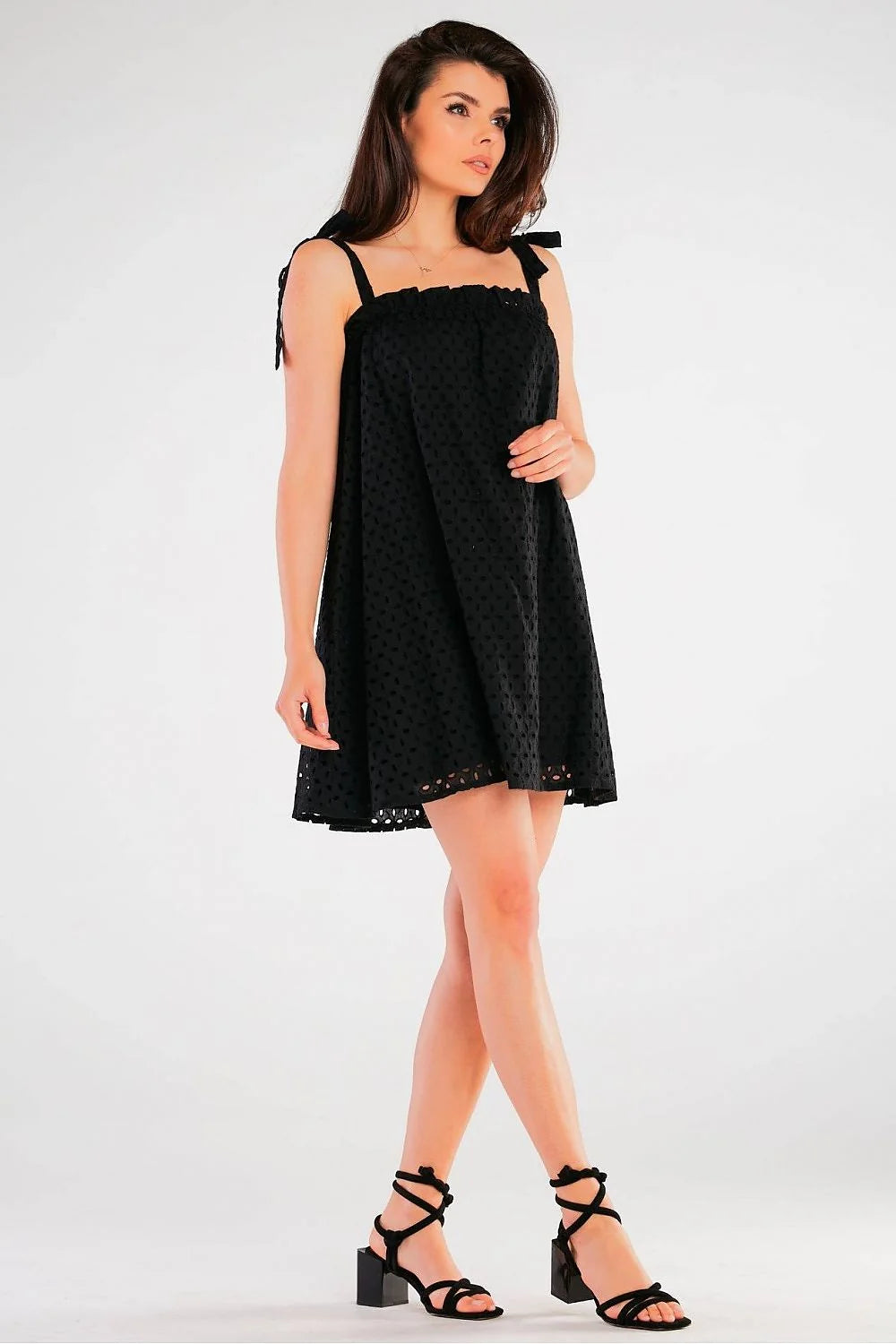 Robe de jour awama élégante en coton brodé noire ample bretelles nouées pour femme mode été décontractée