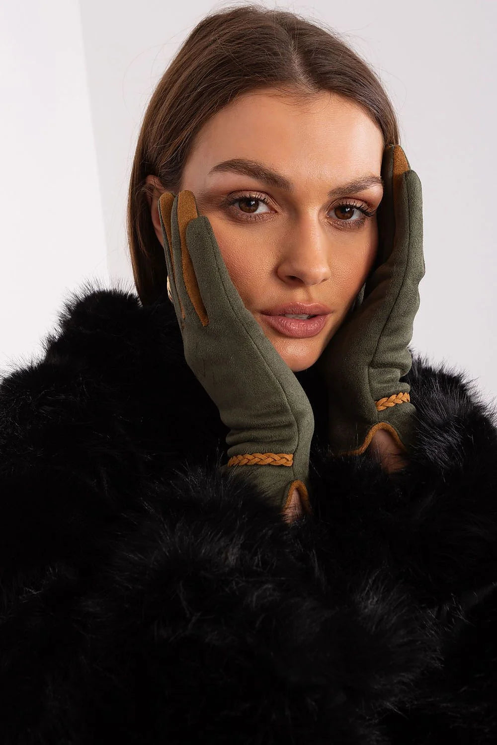 Gants élégants pour femmes en tissu lisse avec empiècements contrastés entre les doigts, bretelles décoratives tressées contrastées aux poignets, fleurs brodées au pouce et index, polyester 90 % spandex 10 %