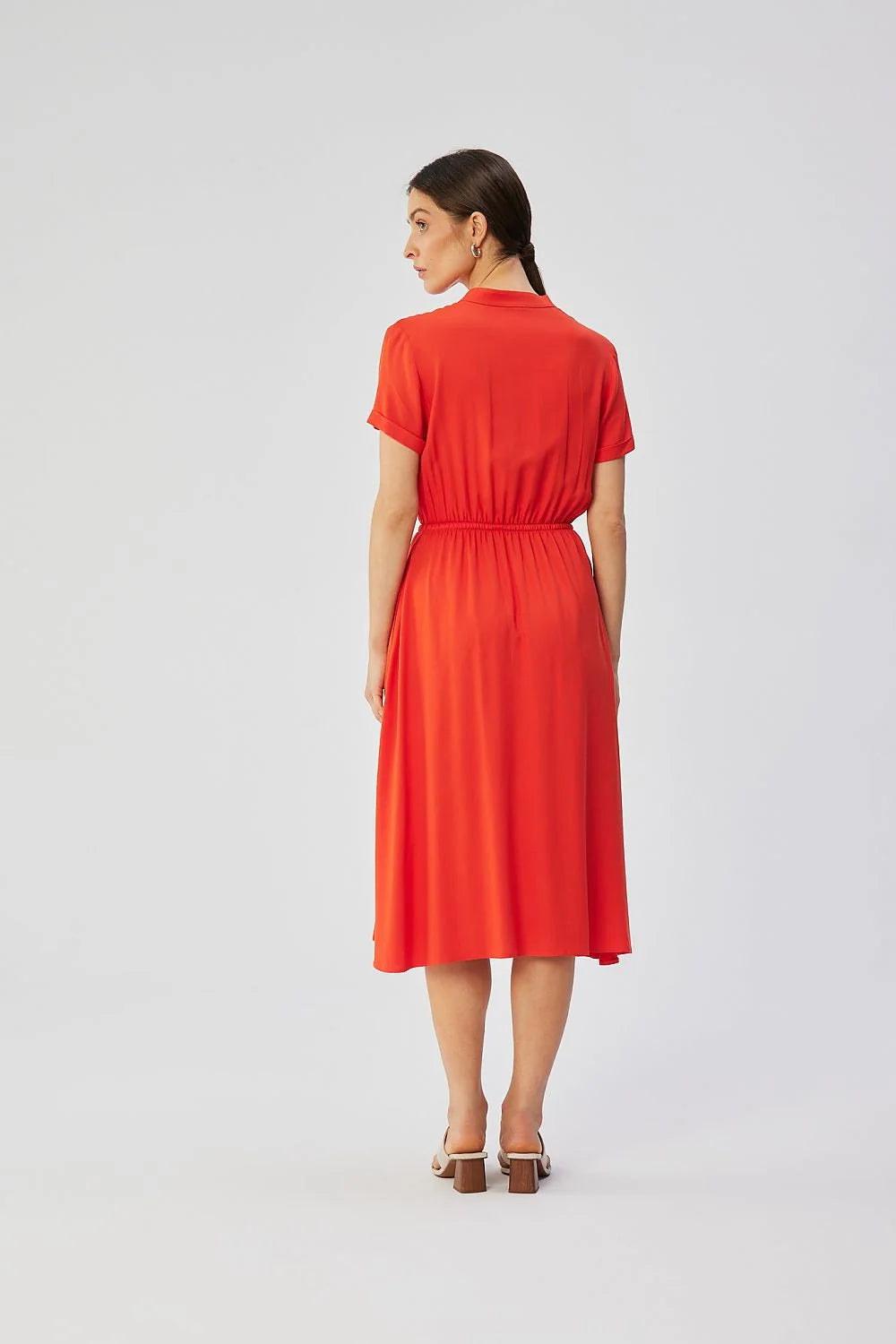 Robe de jour Stylove en viscose polonaise élégante couleur rouge vif coupe midi ajustable femme