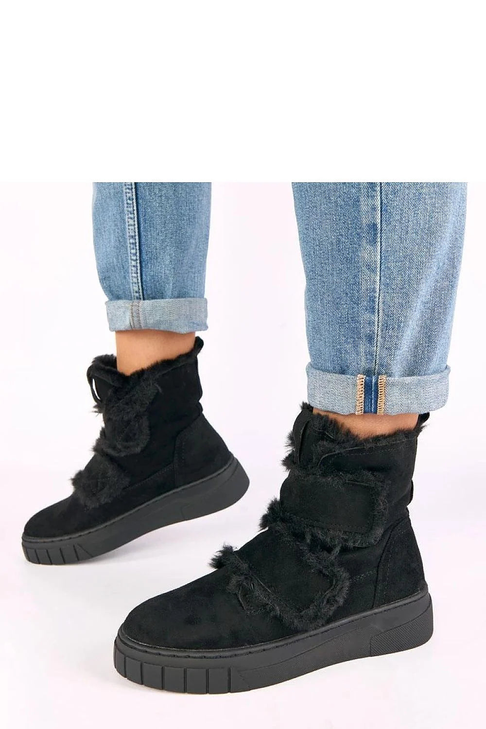 bottines femme noir suédé écologique fourrure synthétique doublure chaude plateforme 4cm crantée antidérapante confortable mi mollet scratch maintien cheville style