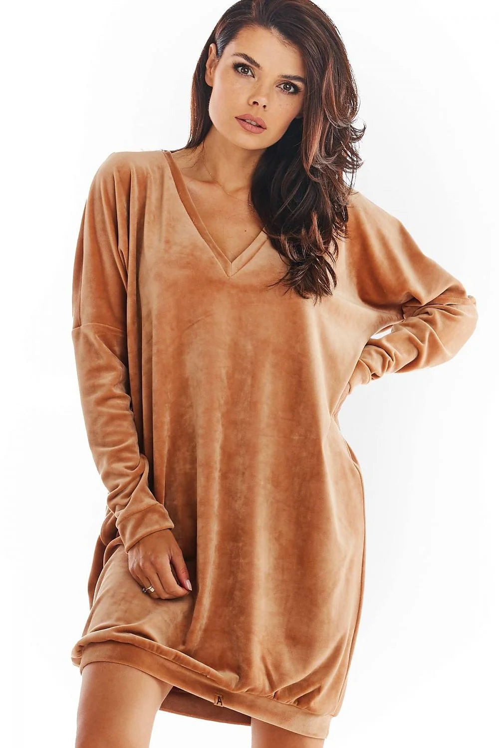 Nuisette velours bordeaux élégante confortable manches longues décolleté en V luxe pour femmes modernes