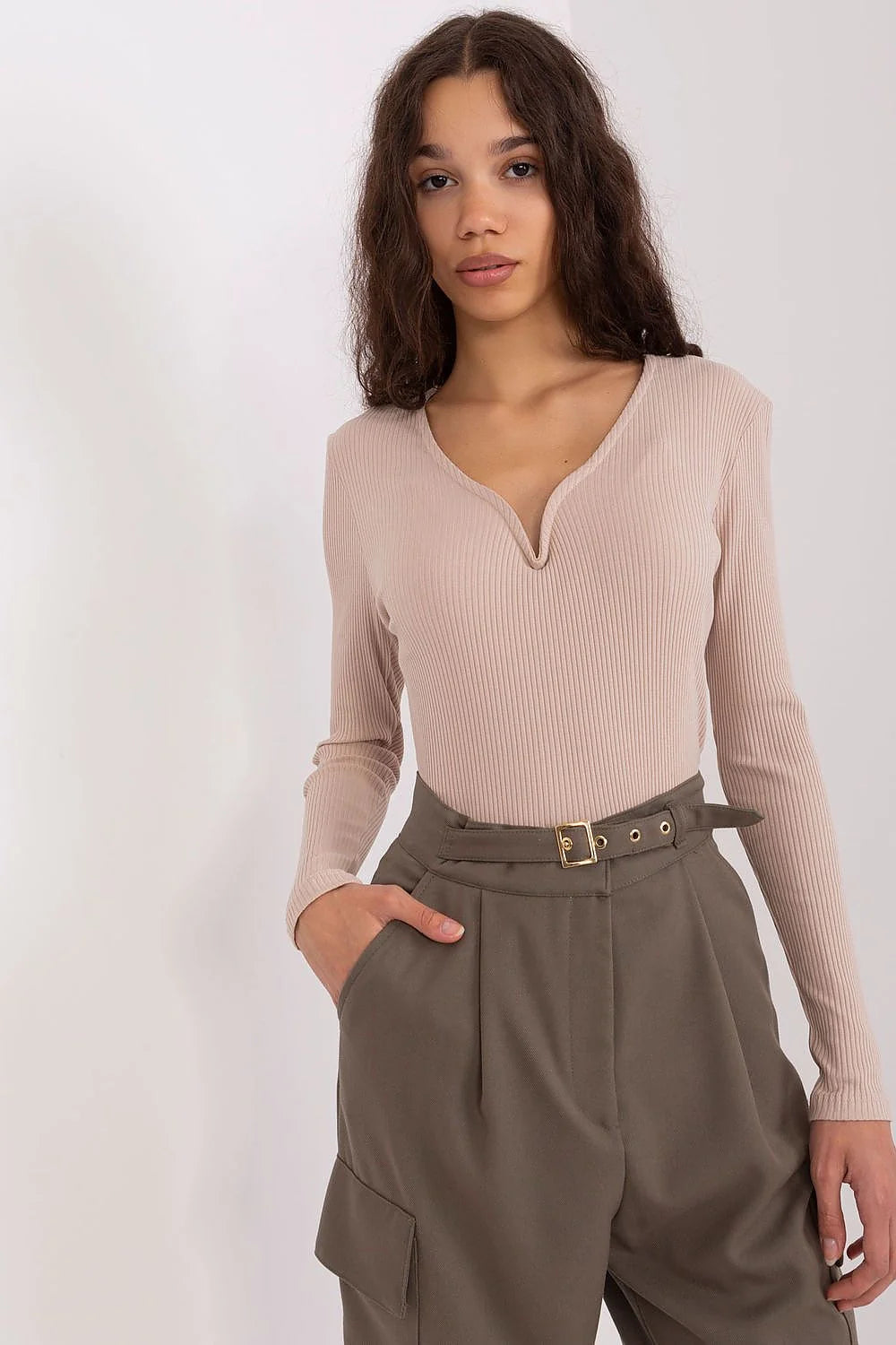 Chemisier BFG à manches longues en coton aéré coupe ajustée encolure cœur tissu côtelé pour femme