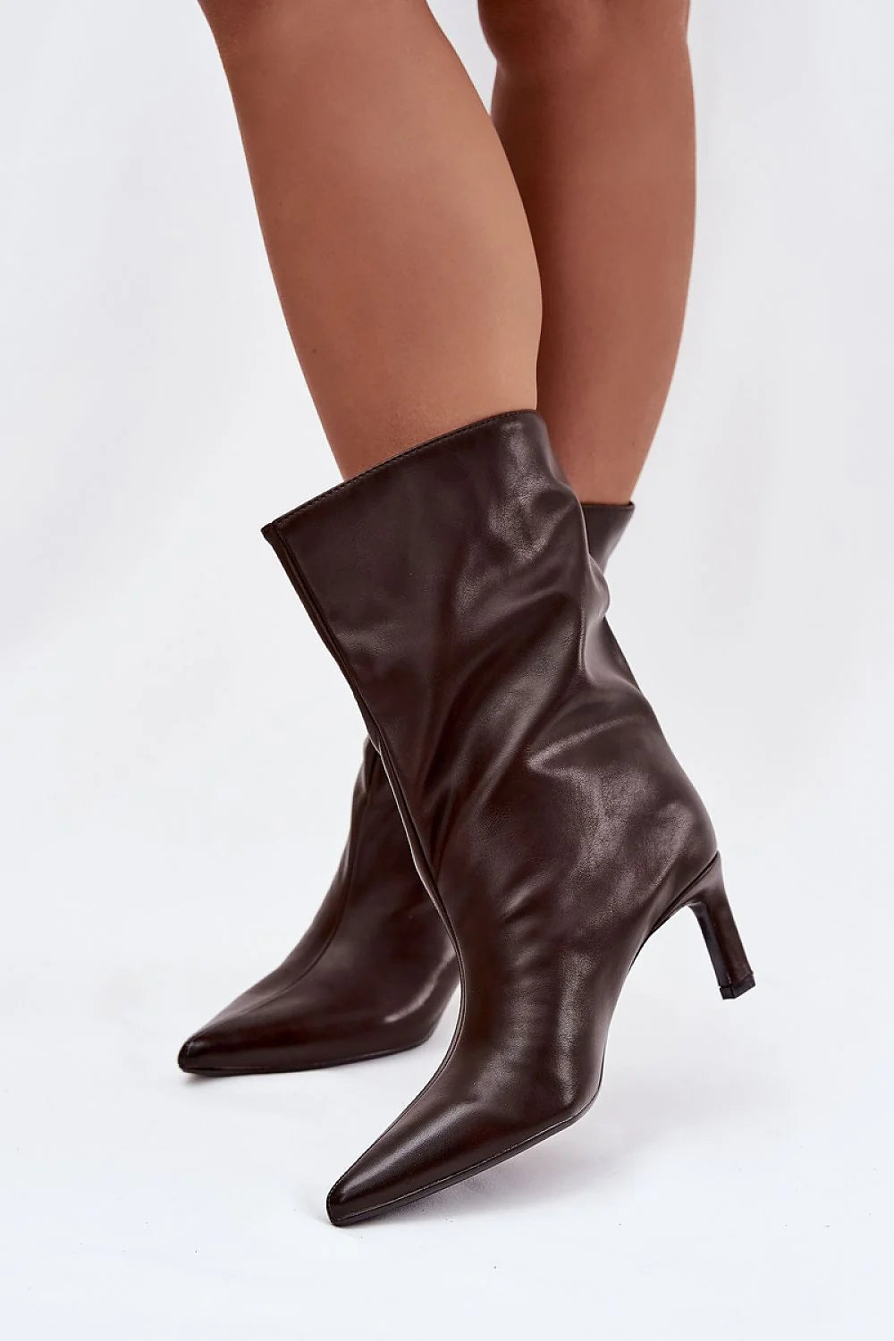 bottines talon aiguille élancé tige lâche bout pointu féminin stylé tendance chic glamour ajusté confortable cuir synthétique semelle tissu