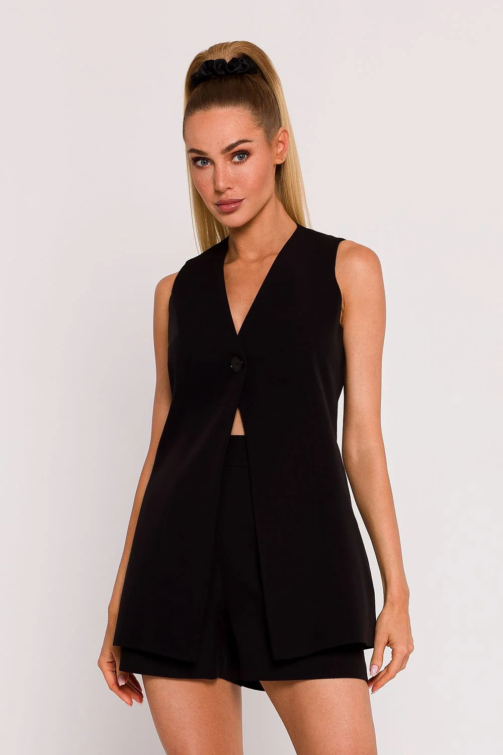 Gilet sans manches en V profond en tissu poli tunique et short assortis mode moderne femme coupe droite élégante