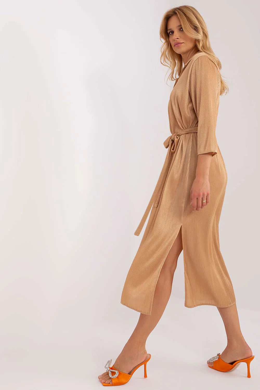 Robe de jour Lakerta élégante en tissu côtelé doré champagne manches 3/4 ceinture ajustable pour femmes