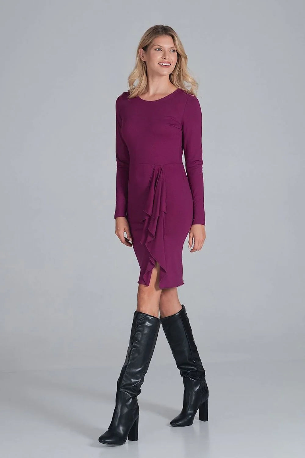 Robe cocktail élégante tissu doux violet manches longues ajustée drapé occasions formelles semi-formelles
