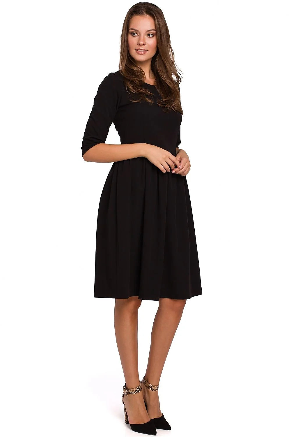 Robe en coton noir élégante et classique coupe évasée manches trois-quarts pour occasions spéciales