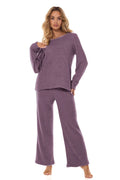 ensemble loungewear femme deux pièces bouclé pelucheux mauve poudré coupe ample encolure bateau manches longues pantalon jambe large confortable élastique