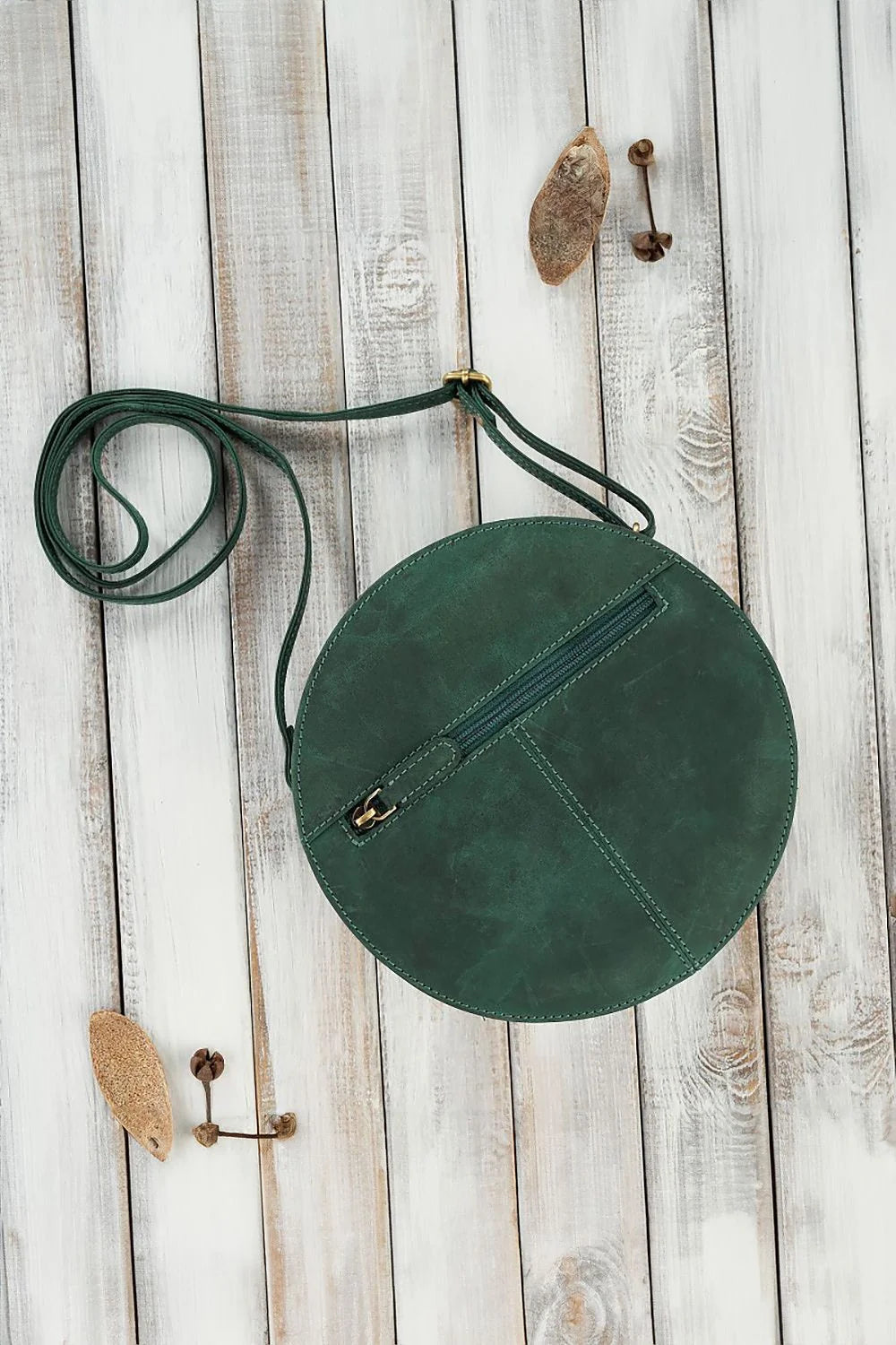 Sac à main rond en cuir naturel Paolo Peruzzi vert foncé compartiment zippé sangle ajustable style vintage occasion quotidienne femme