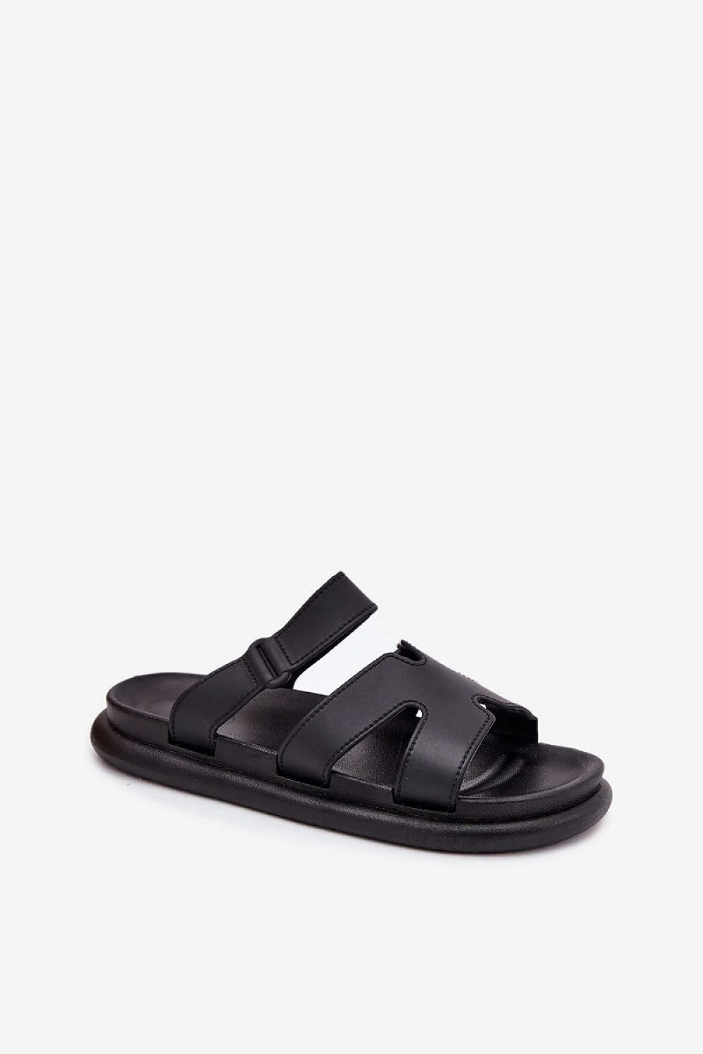 sandales féminines modernes similicuir noir brides larges découpe géométrique X bride cheville velcro semelle épaisse compensée ergonomique bout arrondi