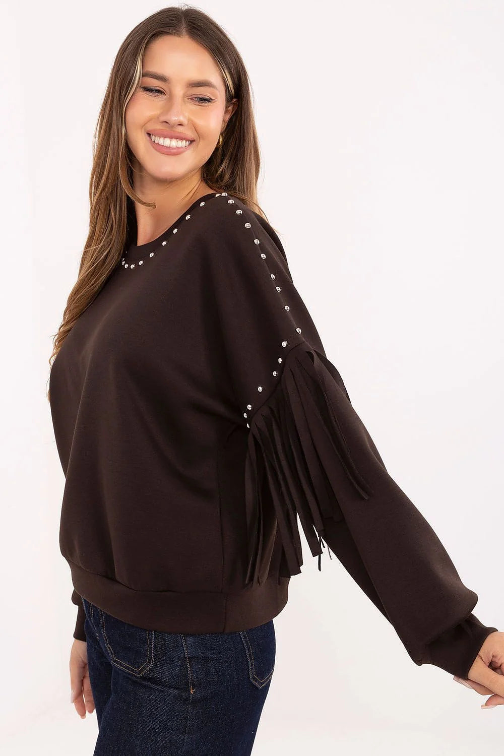 sweatshirt femme marron chocolat col rond coupe décontractée molleton doux viscose polyester manches longues franges style western clous métalliques épaules