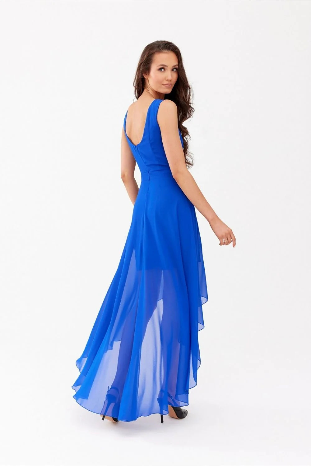 robe soirée asymétrique mousseline bleu électrique femme décolleté V sans manches corsage croisé cintrée taille jupe fluide volants superposés ourlet