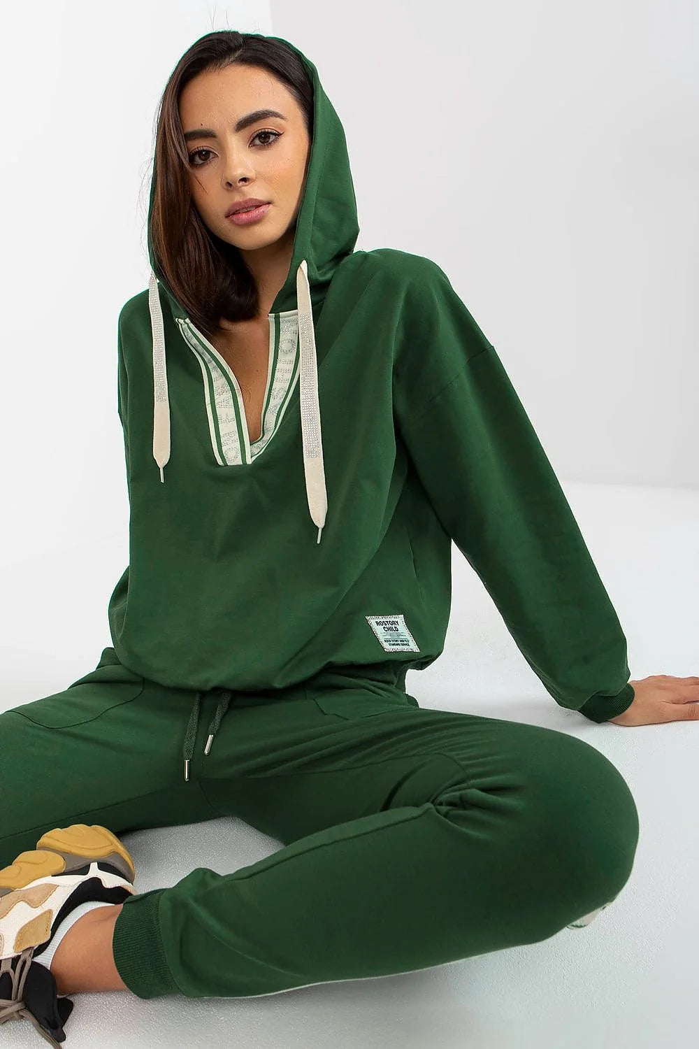 ensemble femme survêtement sweatshirt capuche oversize pantalon slim molleton coton élasthanne noir vert blanc bandes latérales cordons colV étiquette streetwear