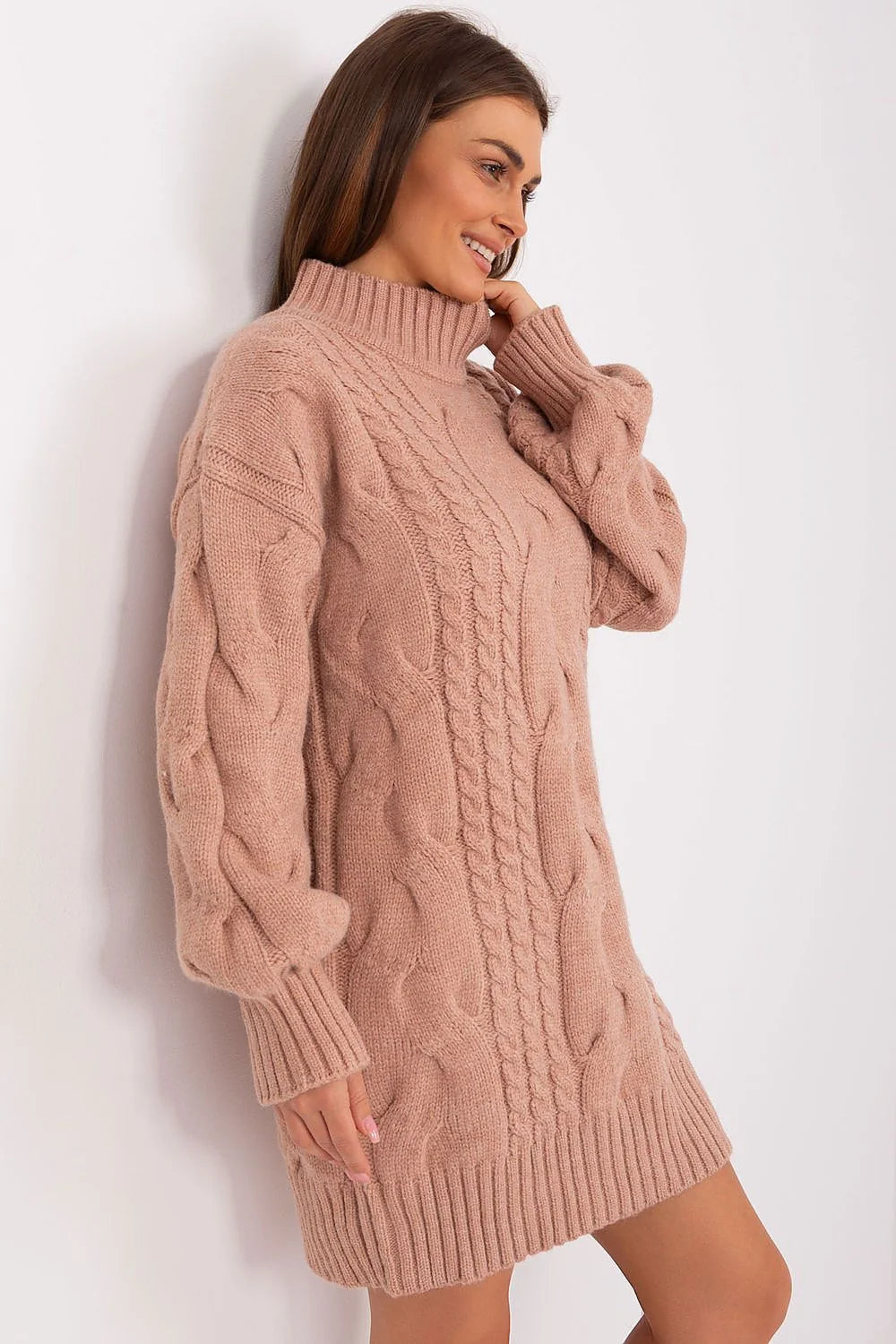 Tunique longue pull-robe manches longues col roulé motif torsades couleur rose poudré femme