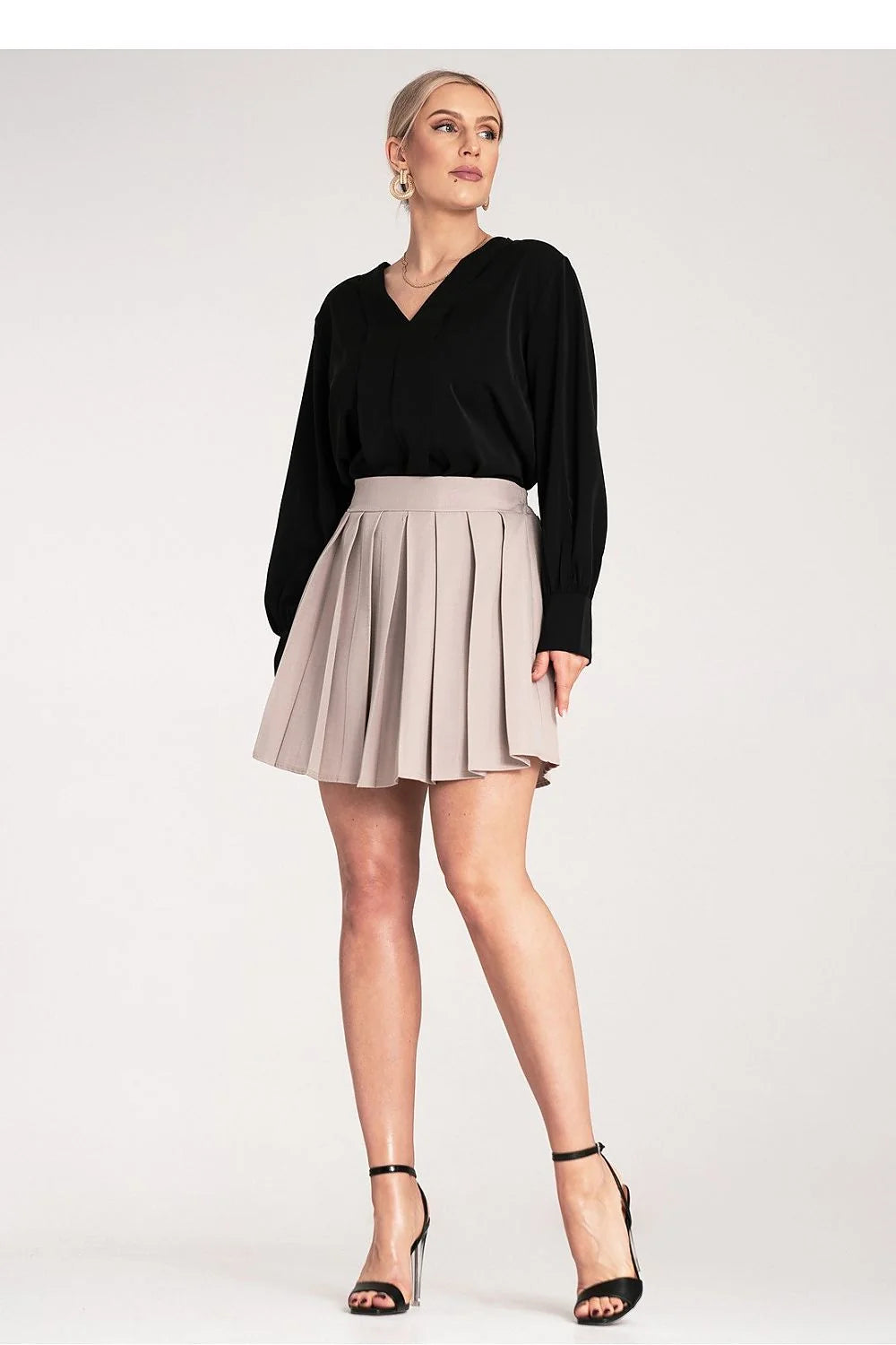 Jupe courte Figl en polyester et élasthanne plissée beige clair taille haute ceinture intégrée femme occasion formelle ou semi-formelle
