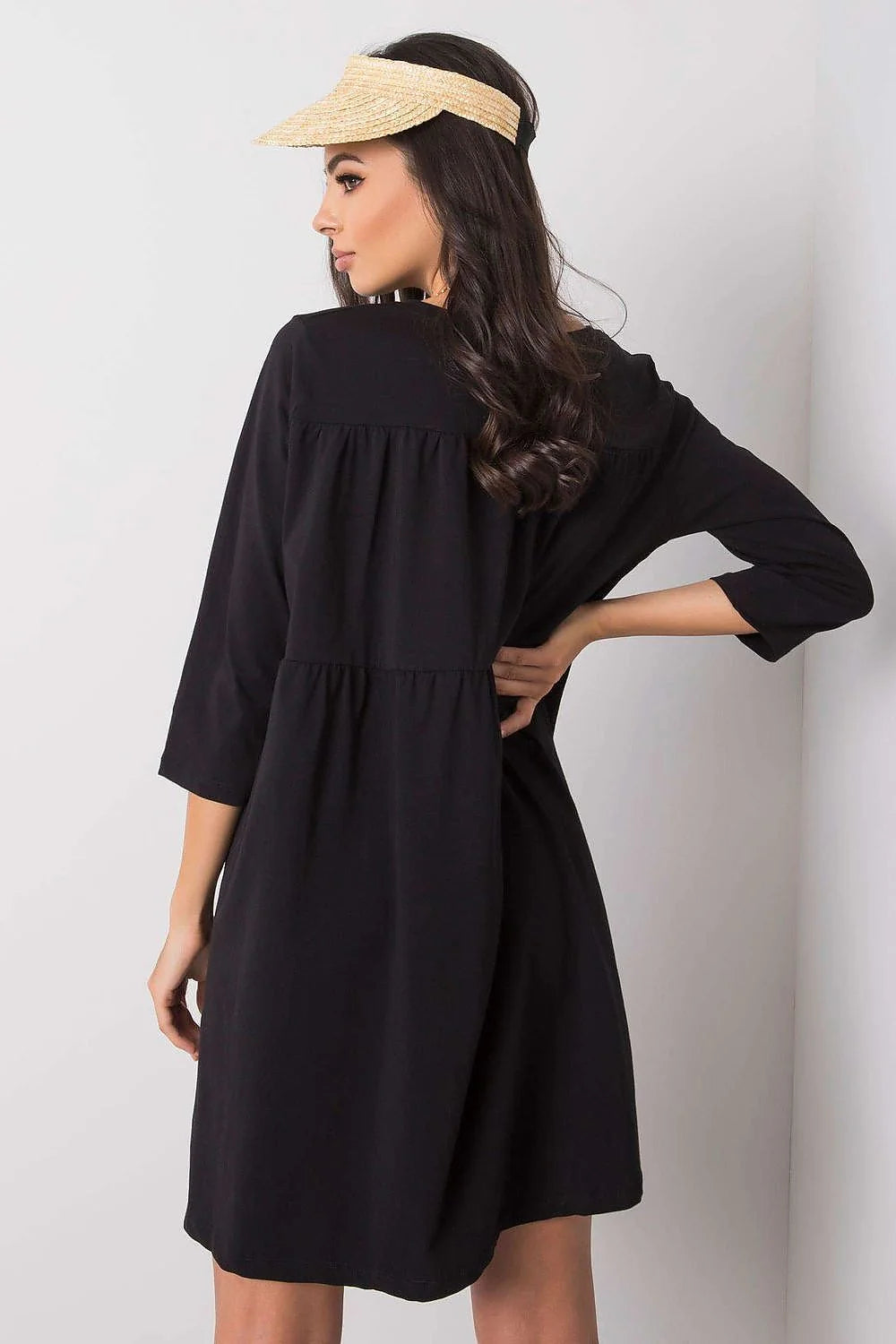 Robe ample verte coton moderne manches 3/4 poches latérales style décontracté mode féminine élégante
